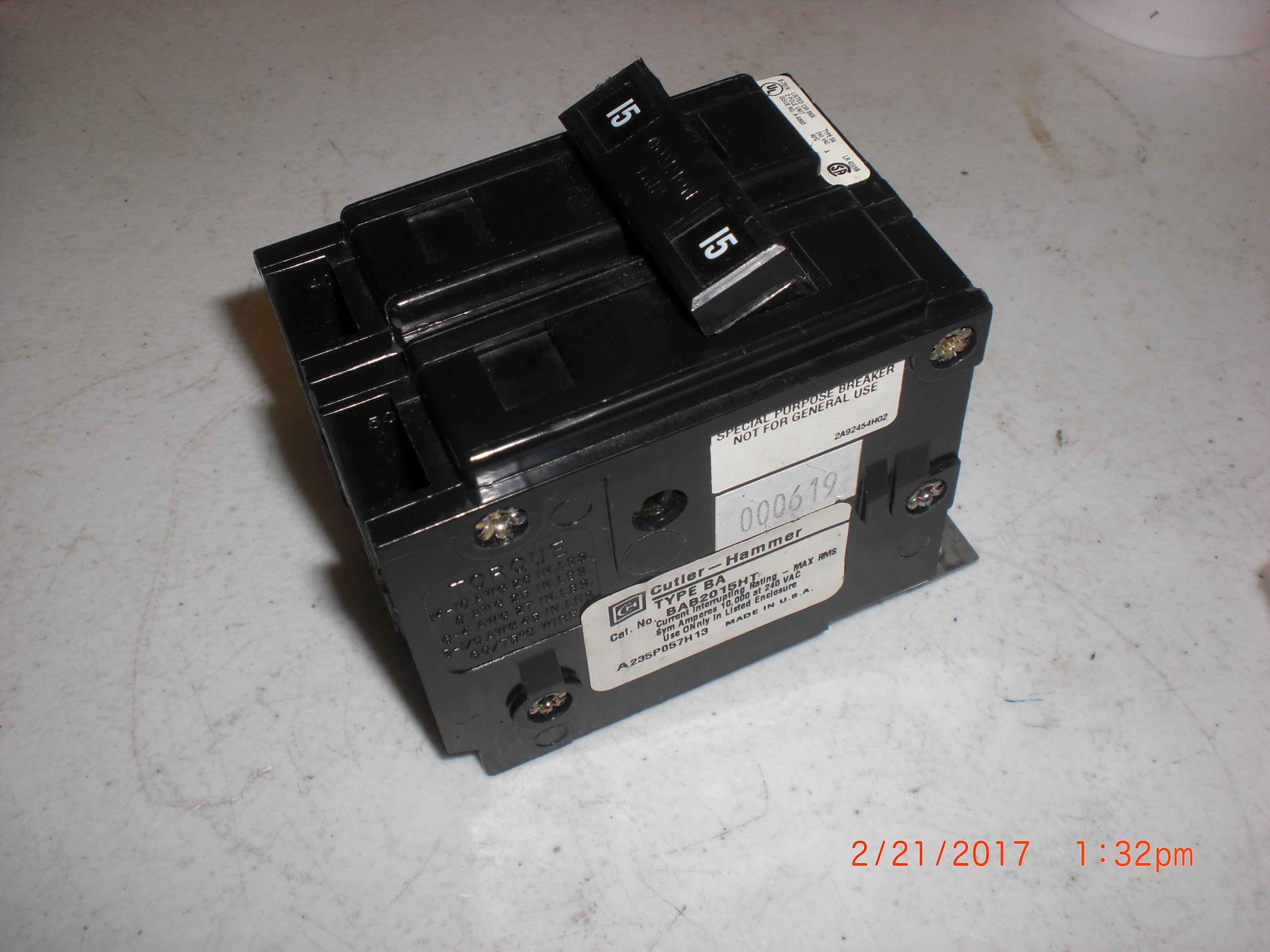 Electrical Circuit Breaker CUTLER-HAMMER BAB2015HT (AMAT) 0680-01537  240VAC 15A 