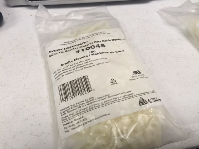 Hardware  CABLE TIE MOUNTS / CRADLE MOUNTS (100 PKG) AVERY DENNISON 10045 
