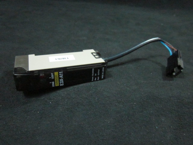 Switch OMRON E3X-A11 2M PHOTOELECTRIC SWITCH