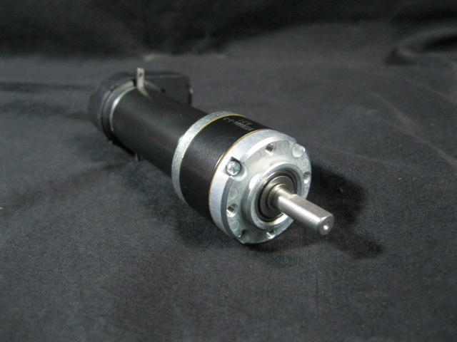 Motor  DC with 5.2: 1 reduction gear MAXON 147120 V736664-1-6 and encoder