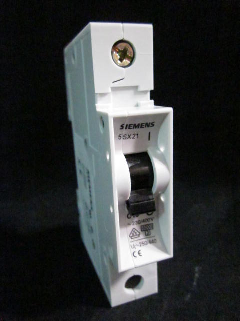 Electrical Circuit Breaker 4  C10) ~230/400V, Ui~250/440; 4011291, 1000440