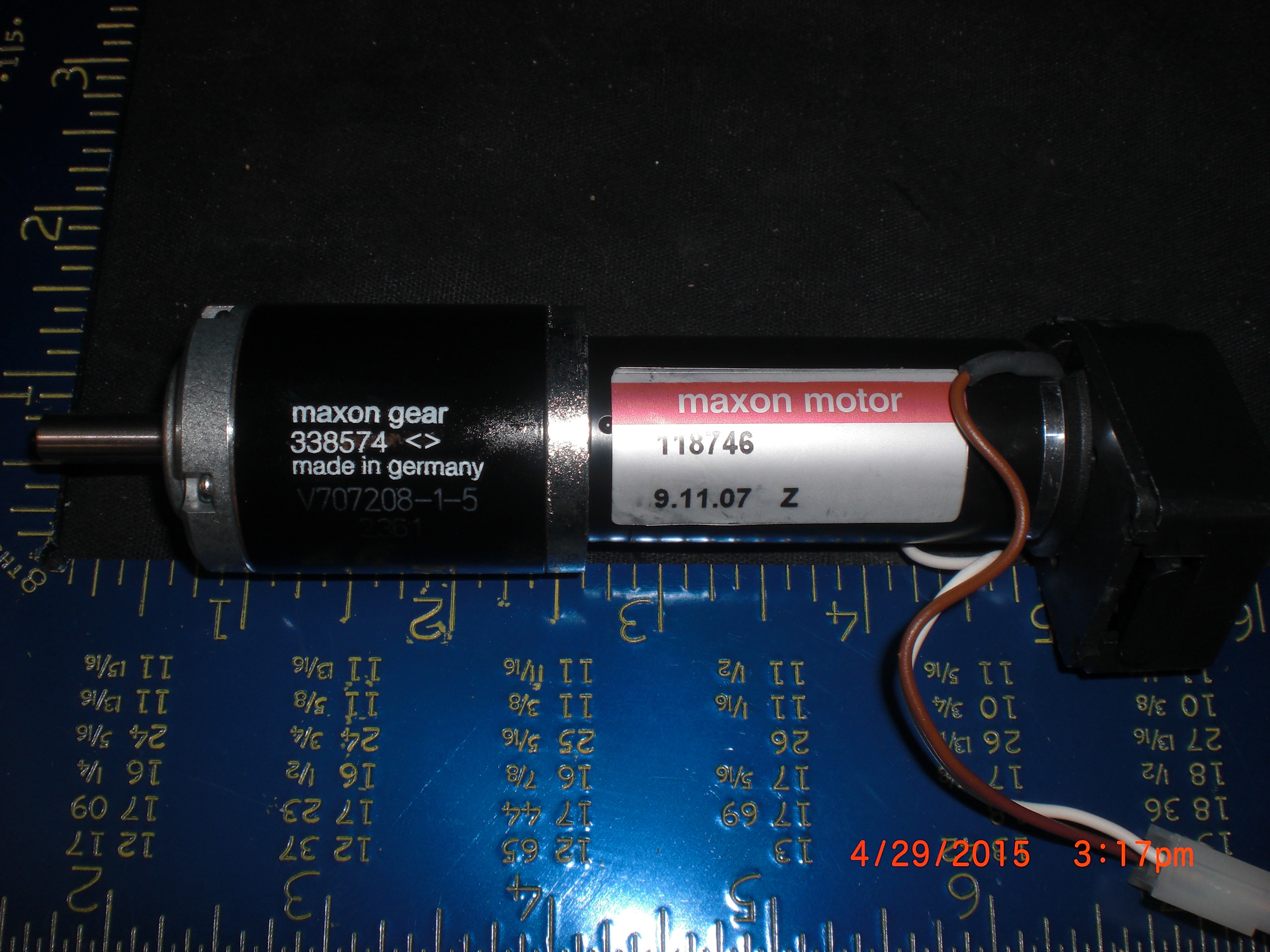 Motor  MAXON 338574 /118746 with gear reduction and Encoder DC motor