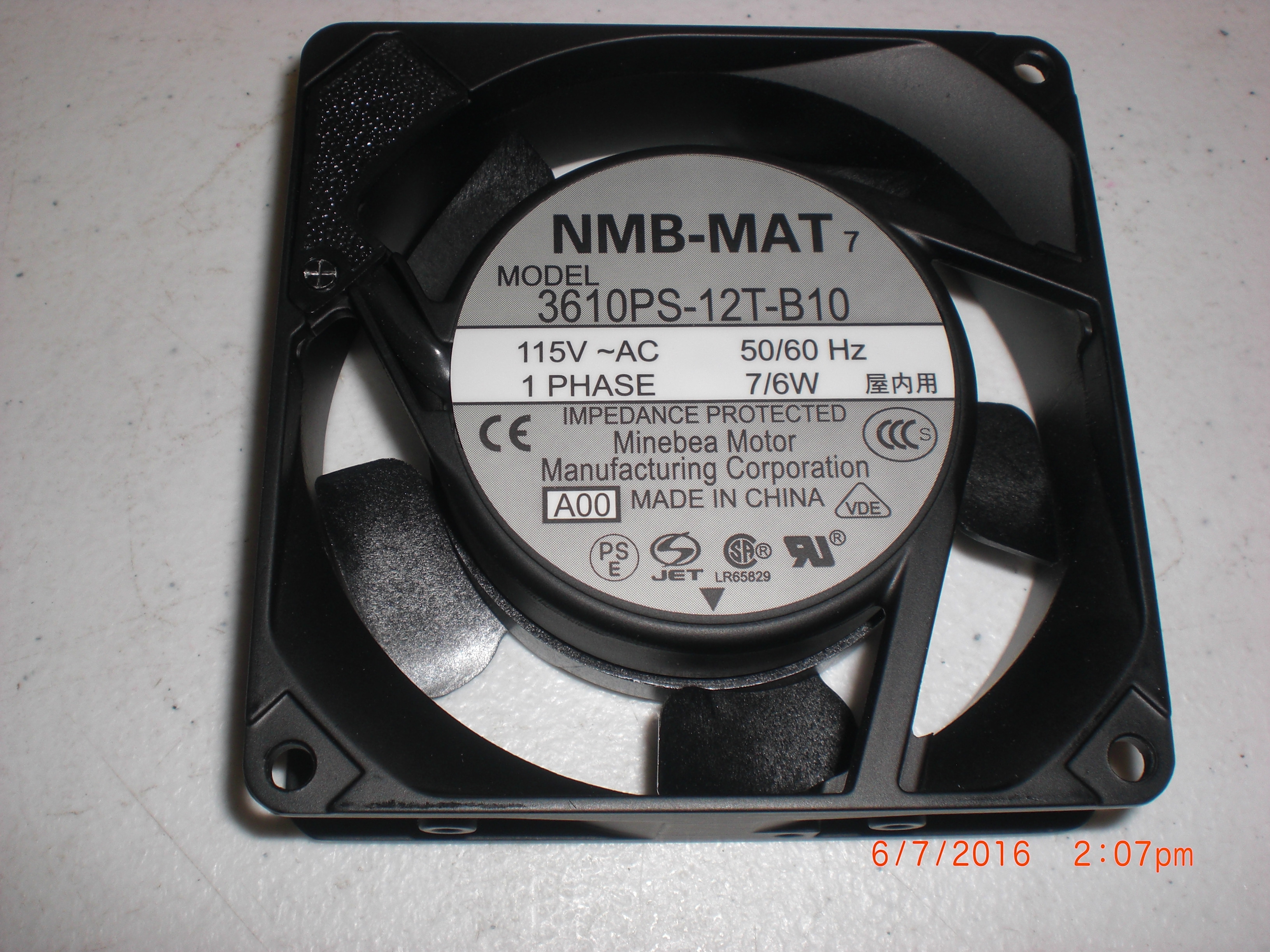 Fan NMB-MAT 3610PS-12T-B10 AC Axial Fan 115VAC