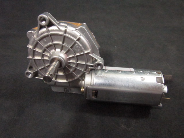 Motor  OTT  4032B1-3 MOTOR, 24V with Valeo worm gear right angle OTT  4032B1-3 