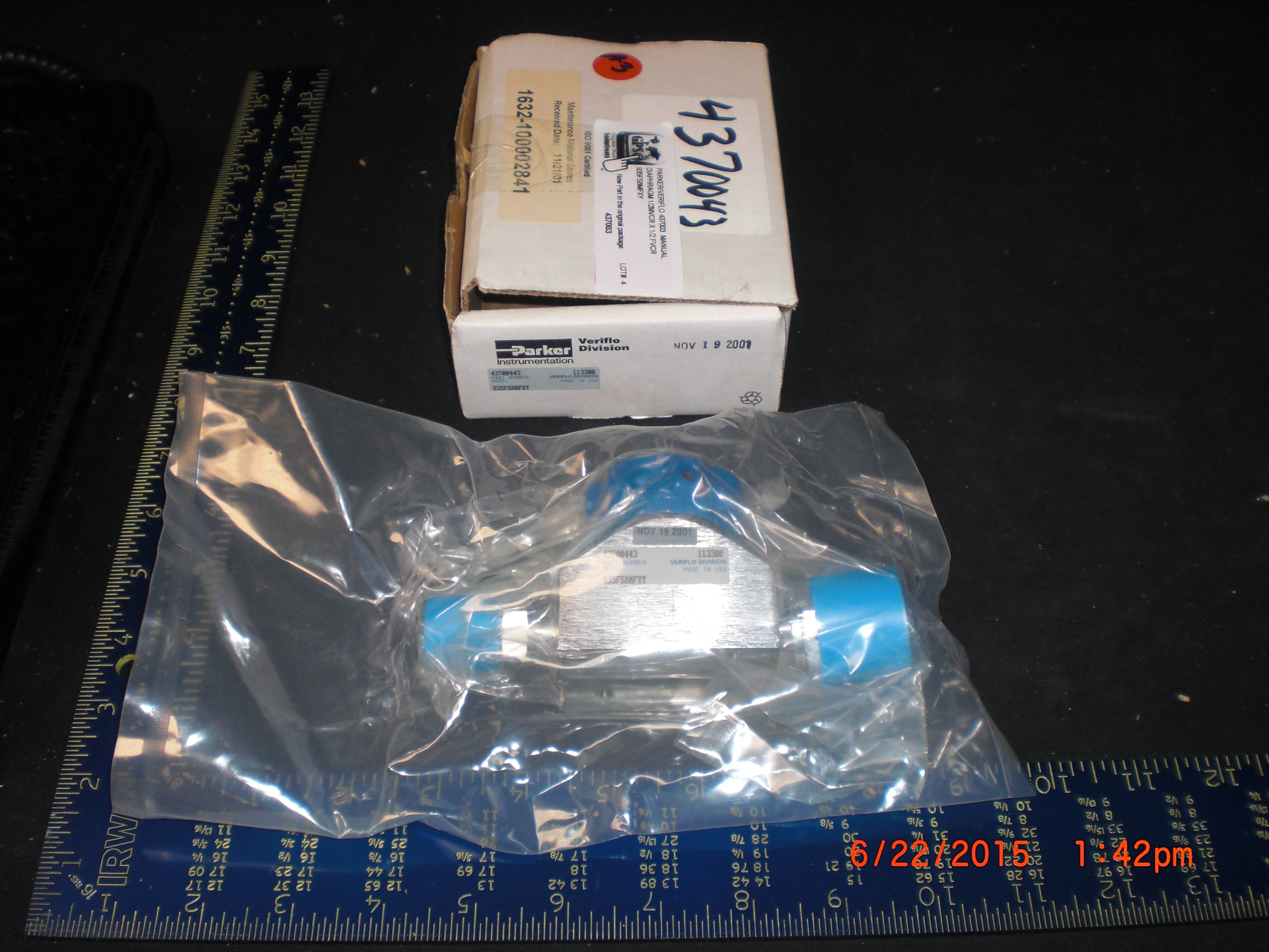 Valve Manual Diaphragm 1/2MVCR X 1/2 FVCRPARKER/VERIFLO 437003   935FS8MFXY