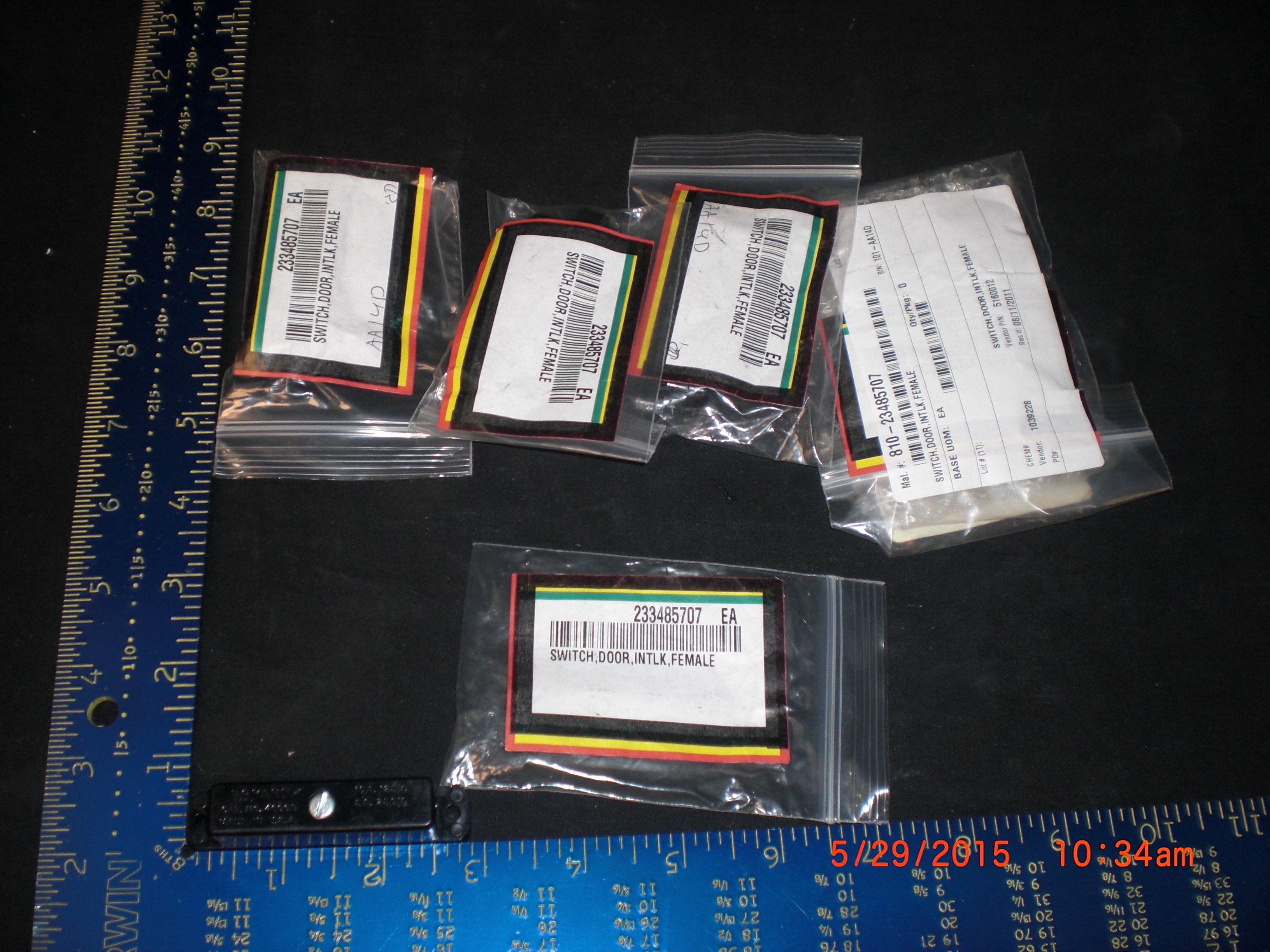 Switch  Bryant 4600B Interlock switch 125/250VAC 10/5A PKG 5