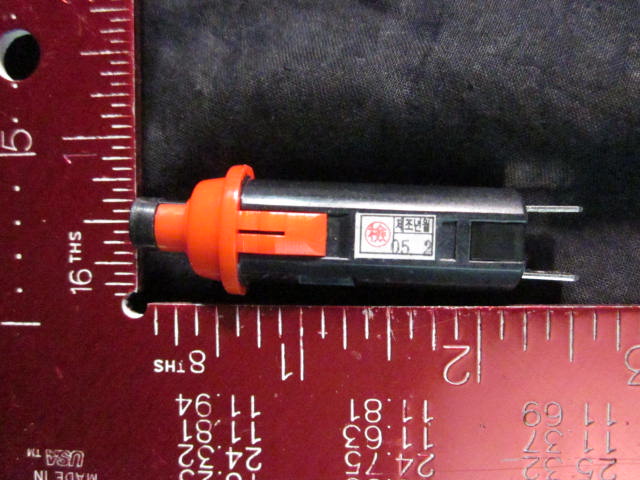 Electrical DAERYUK DCP21HI-S Circuit BREAKER Panel mount  8A   250VAC, 32VDC PKG 2