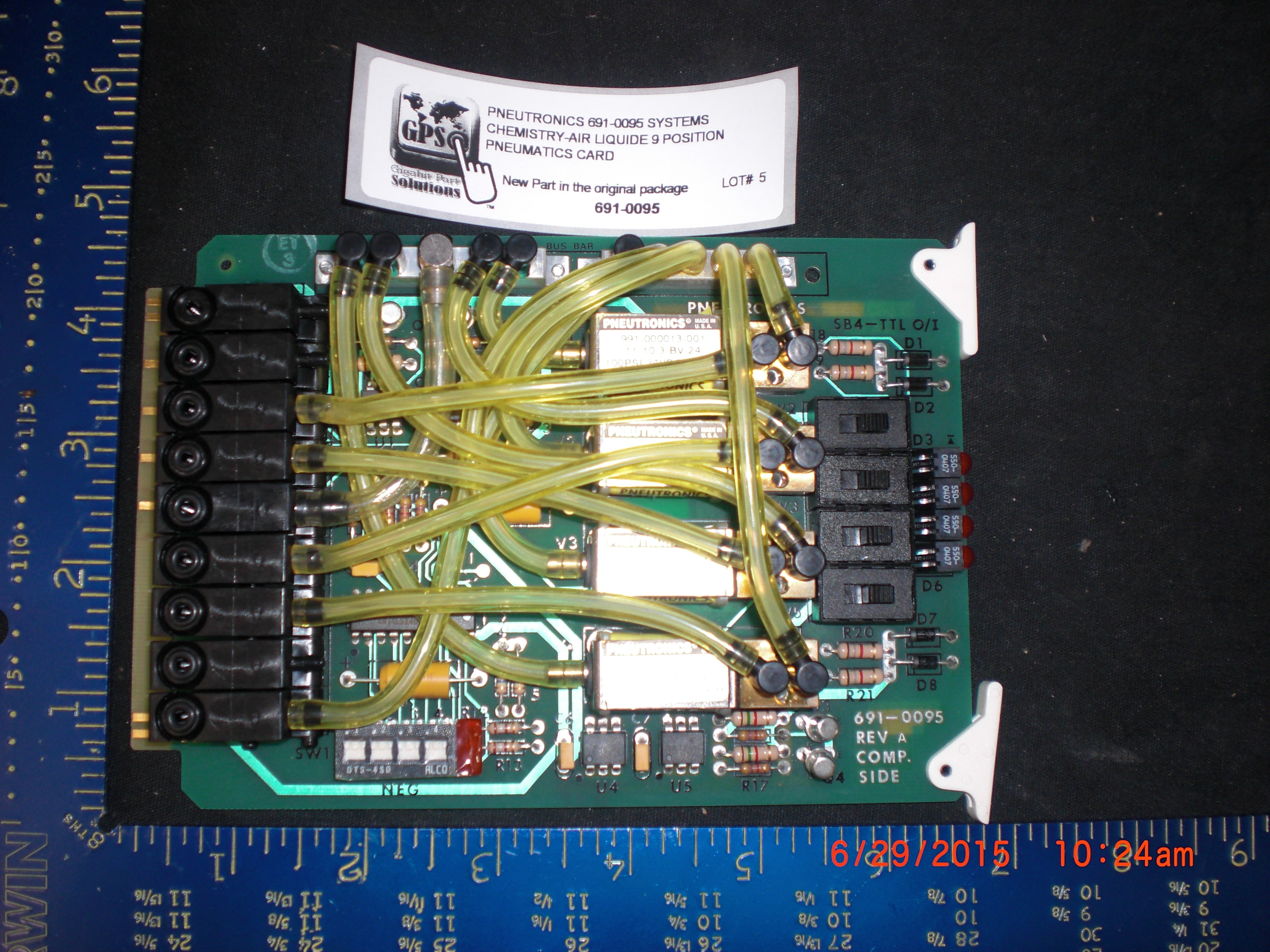 PCB PNEUTRONICS 691-0095 Systems Chemistry-Air Liquide 9 position pneumatics card 