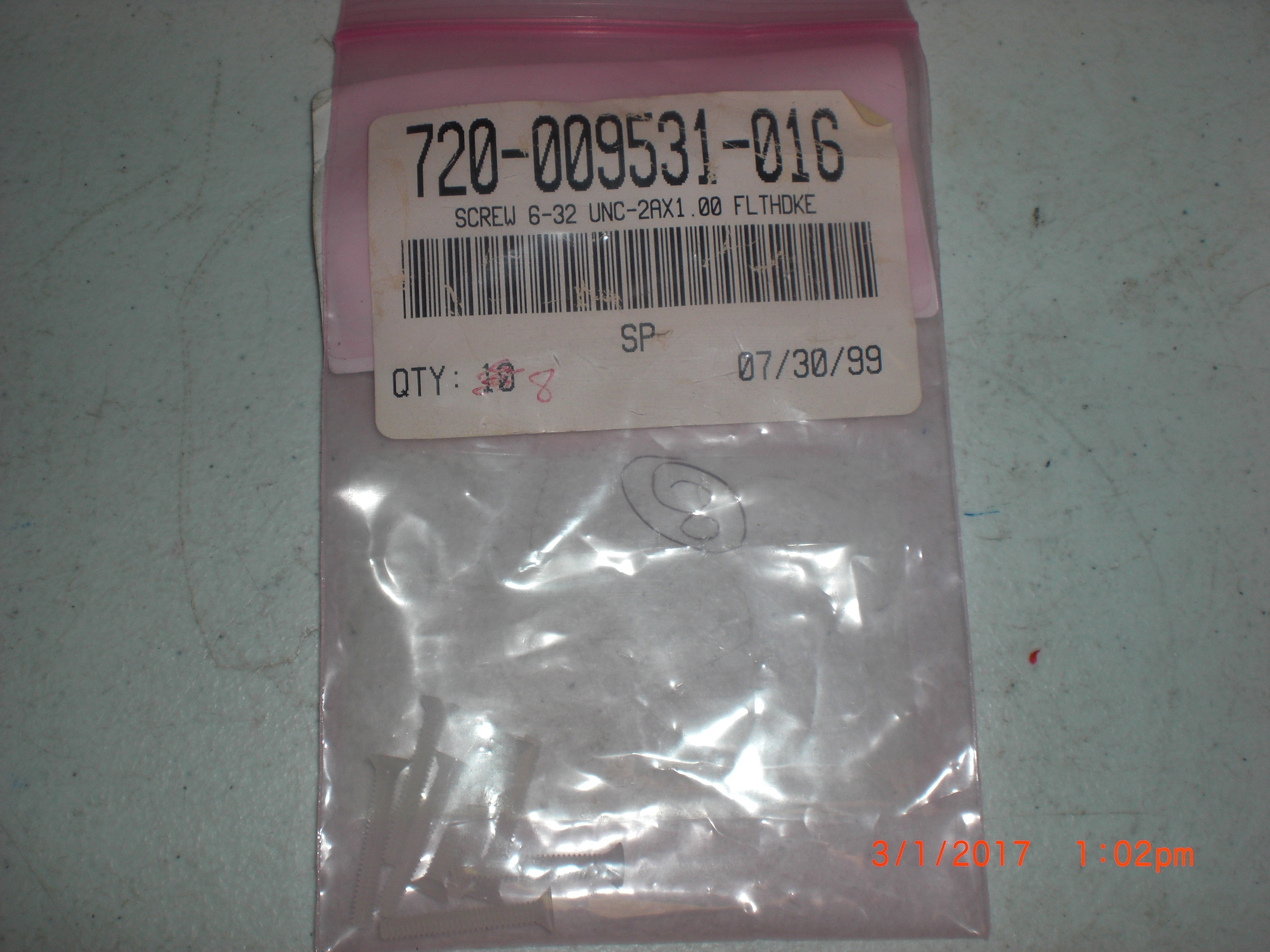 Screw PKG 8  6-32 KEL-F (LAM) 720-009531-016
