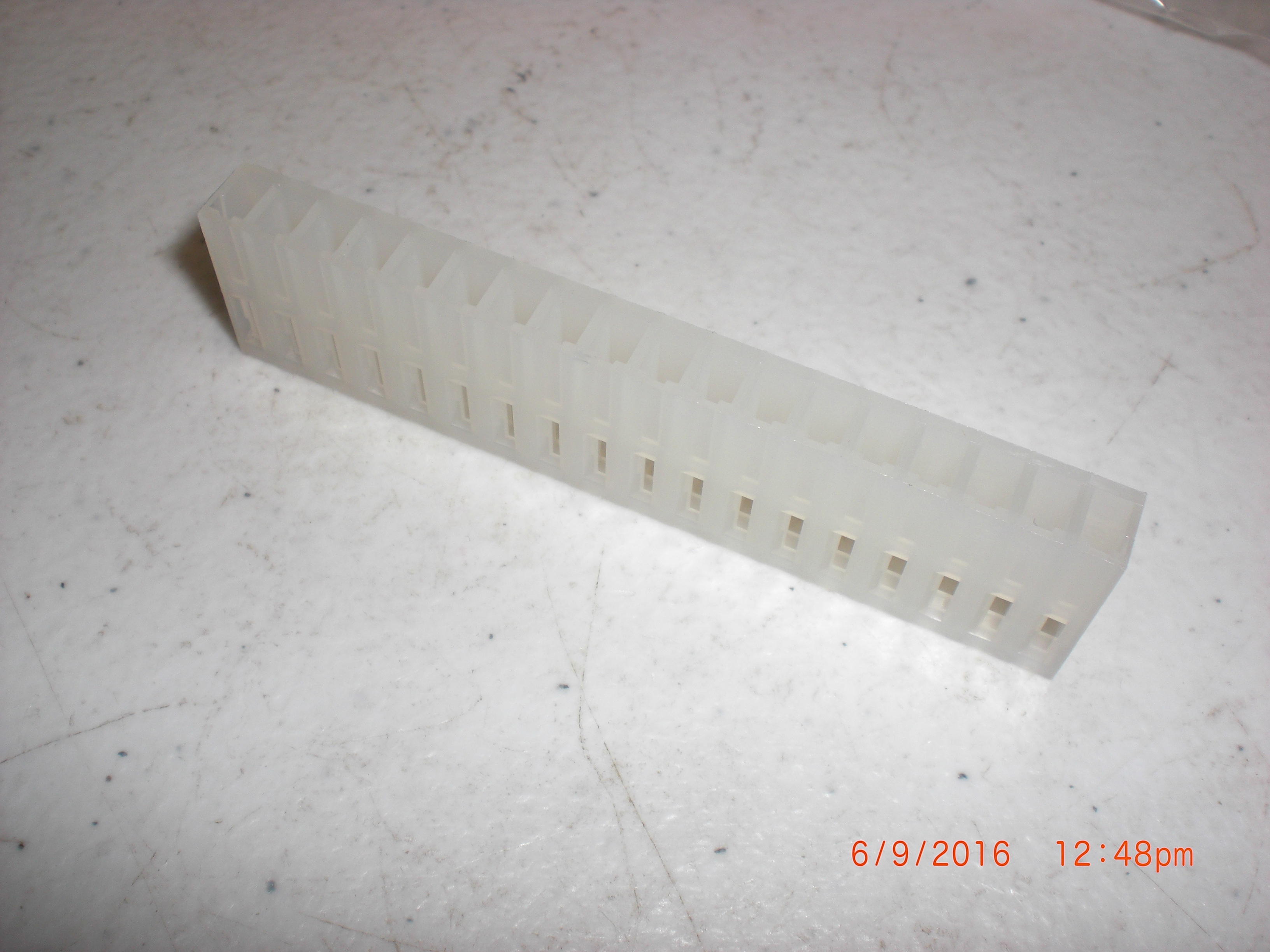 Connector  NEWARK 90M3651 OCB 18 POSITION CONNECTOR HOUSING