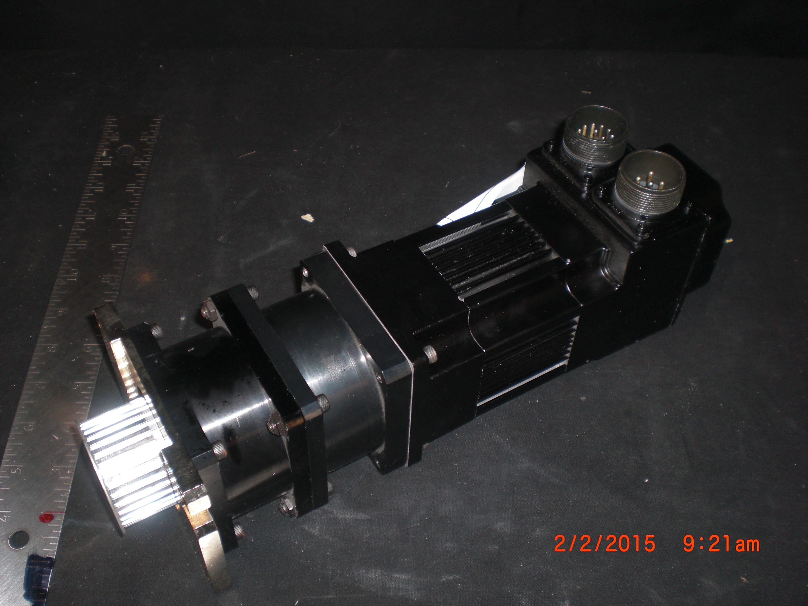 Motor  Brushless Servo with 5 to1 gearhead PACIFIC SCIENTIFIC  R32GENC-HS-ND