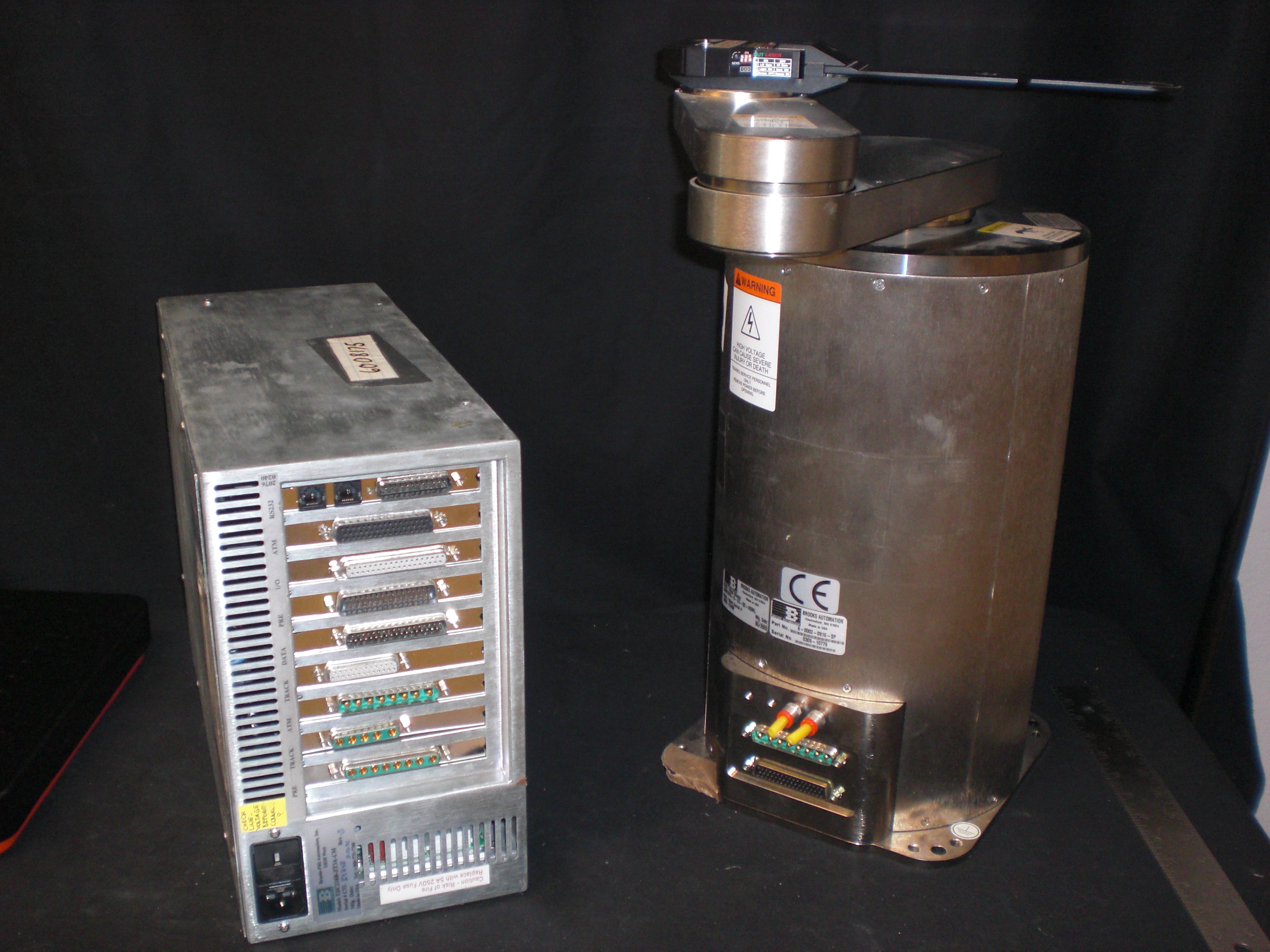 Robot Brooks Automation AMB107B-S-CE-S2-ASML  PRI-Equipe Robot ASML with Controller ESC218B-2T3A- CM SN 24748 6-0002-0989-SP