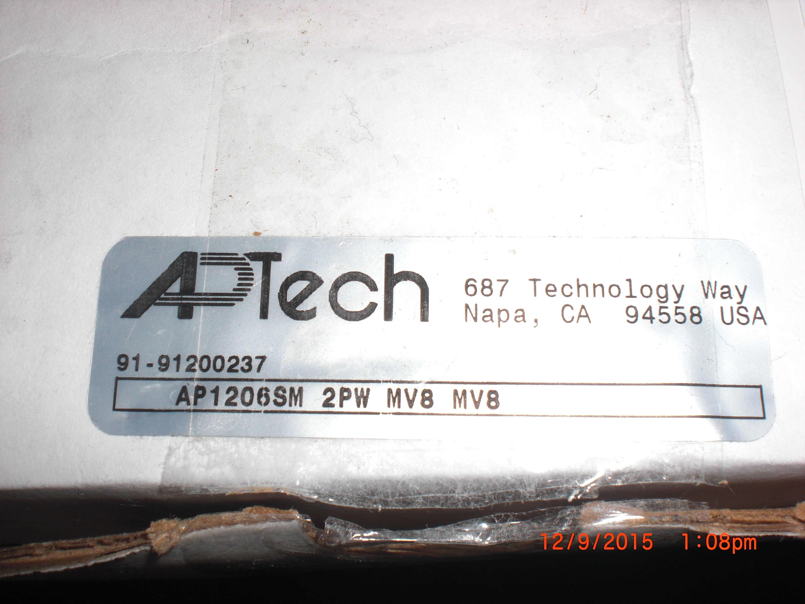 Regulator AP TECH AP1206 2PW MV8 MV8 High Purity  1/2 MVCR 1700PSI In  Max 60PSI out