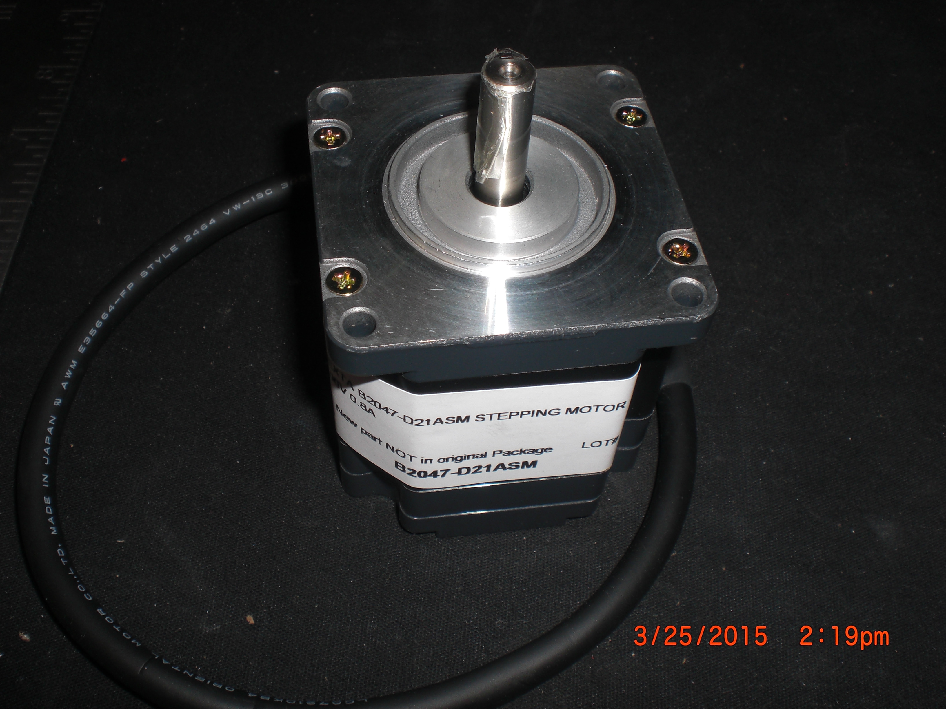 Motor  VEXTA B2047-D21ASM STEPPING MOTOR 5.06V 0.8A 