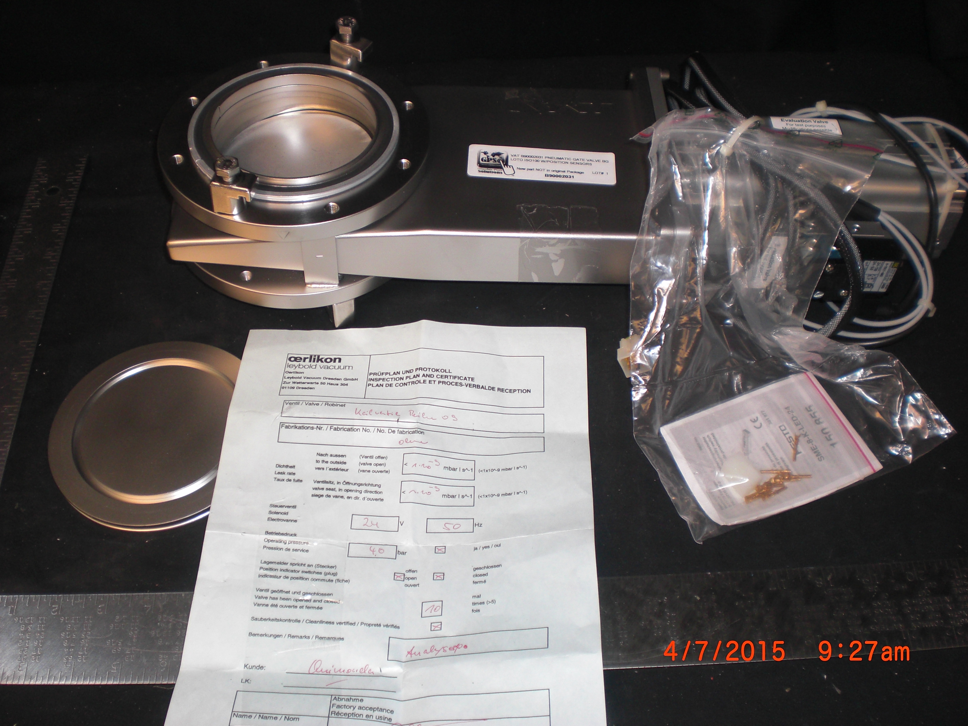 Valve VAT B90002031 Vacuum Pneumatic Gate Valve BGV LOTO ISO100 w/position sensors