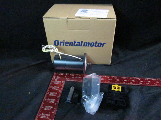 Motor  ORIENTAL MOTOR BMR206-412 with brake , 6W, 200V, 0.2A 1200/1500r/min  