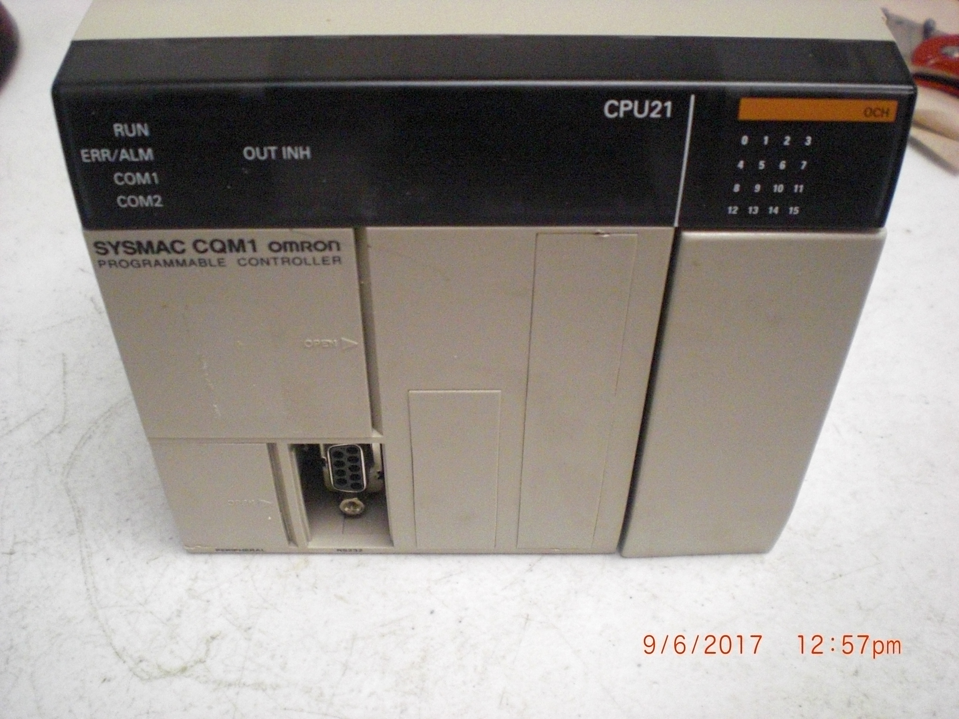 PLC OMRON CQM1-CPU21  CPU Unit SYSACK CQM1 Harvested unused system