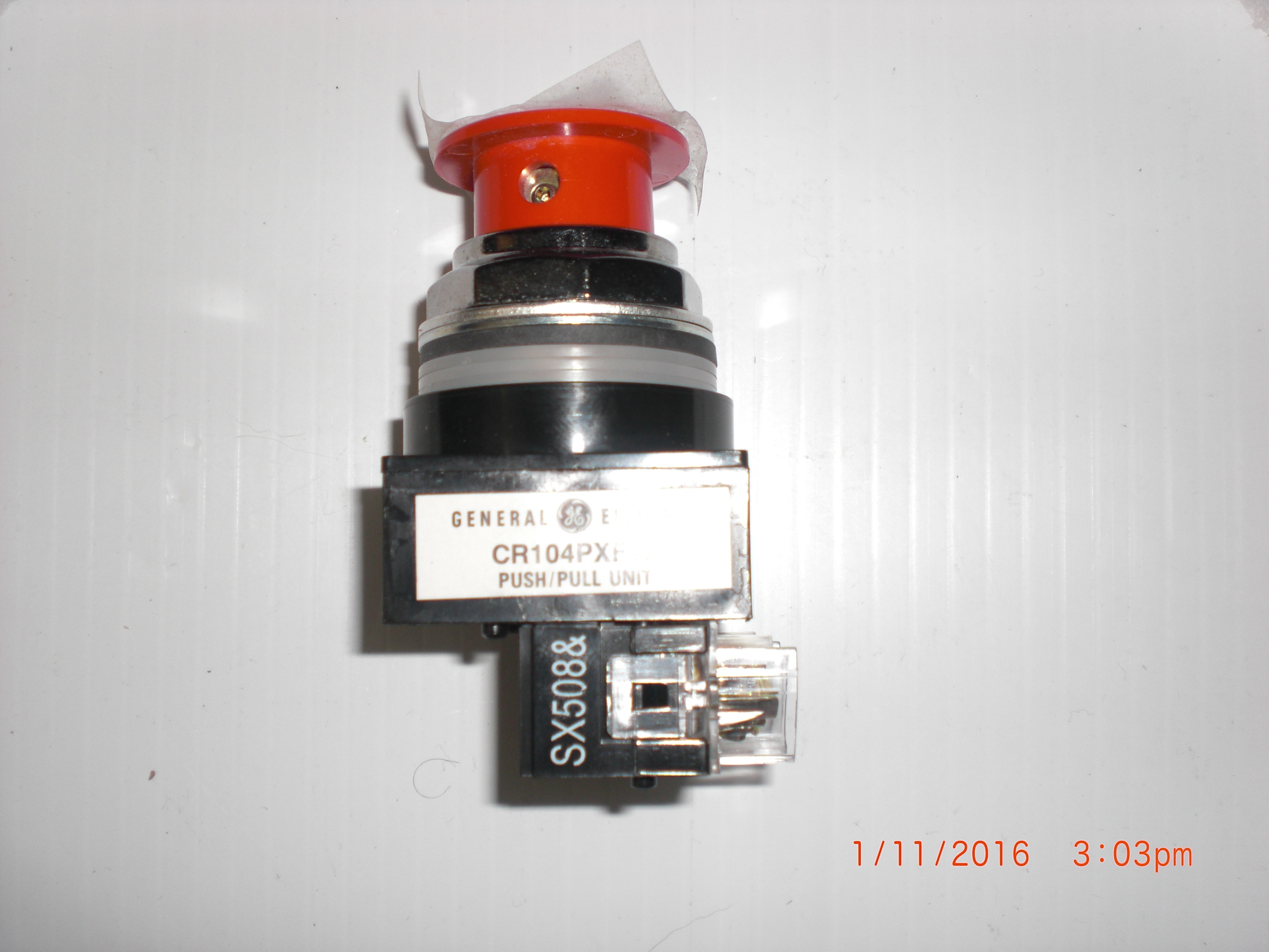 Switch GE CR104PBM015R5C 35mm Mushroom Head  Push/Pull operation 