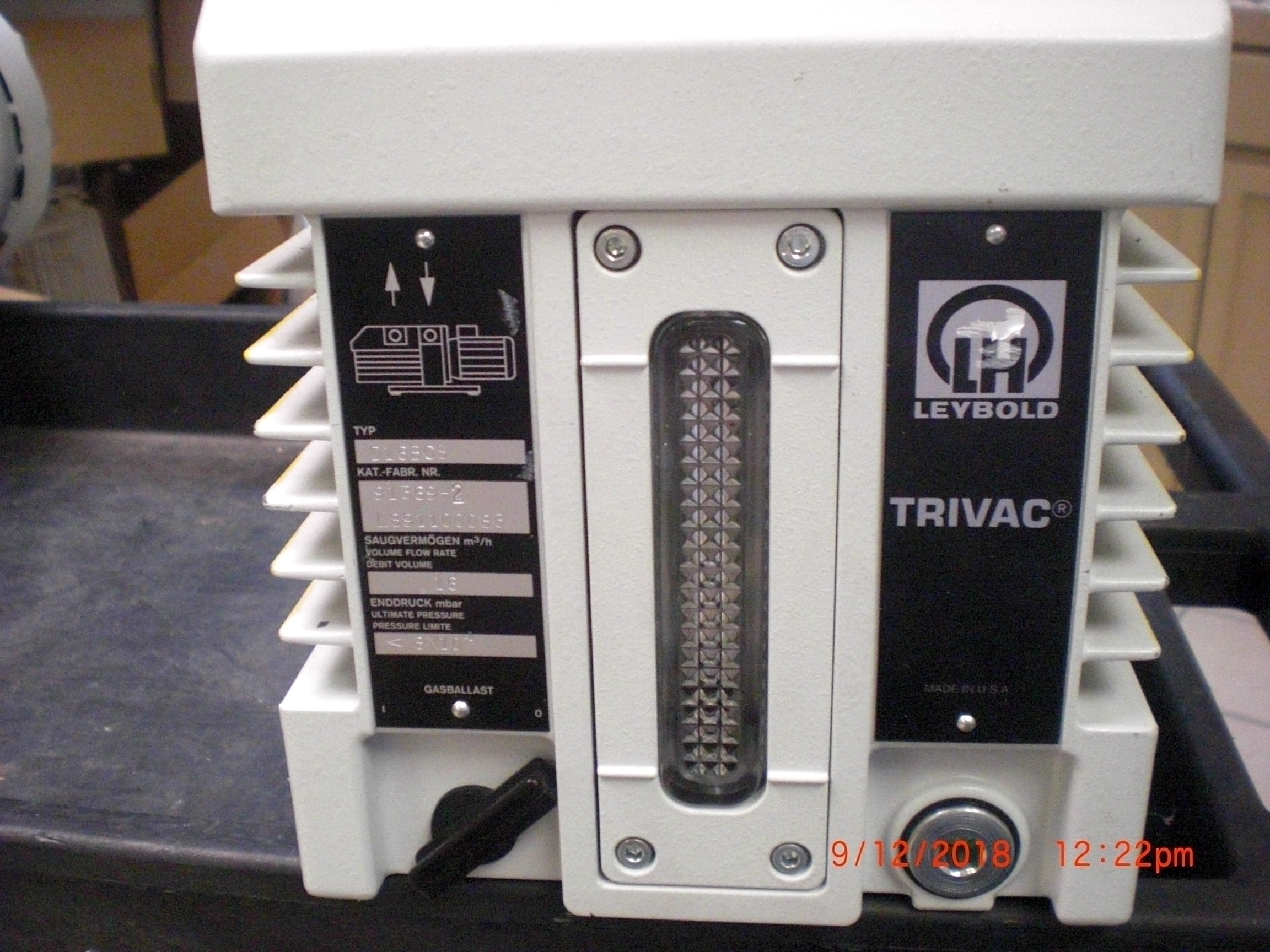 Pump LEYBOLD D16BCS TriVac vane vacuum refurbished by Busch