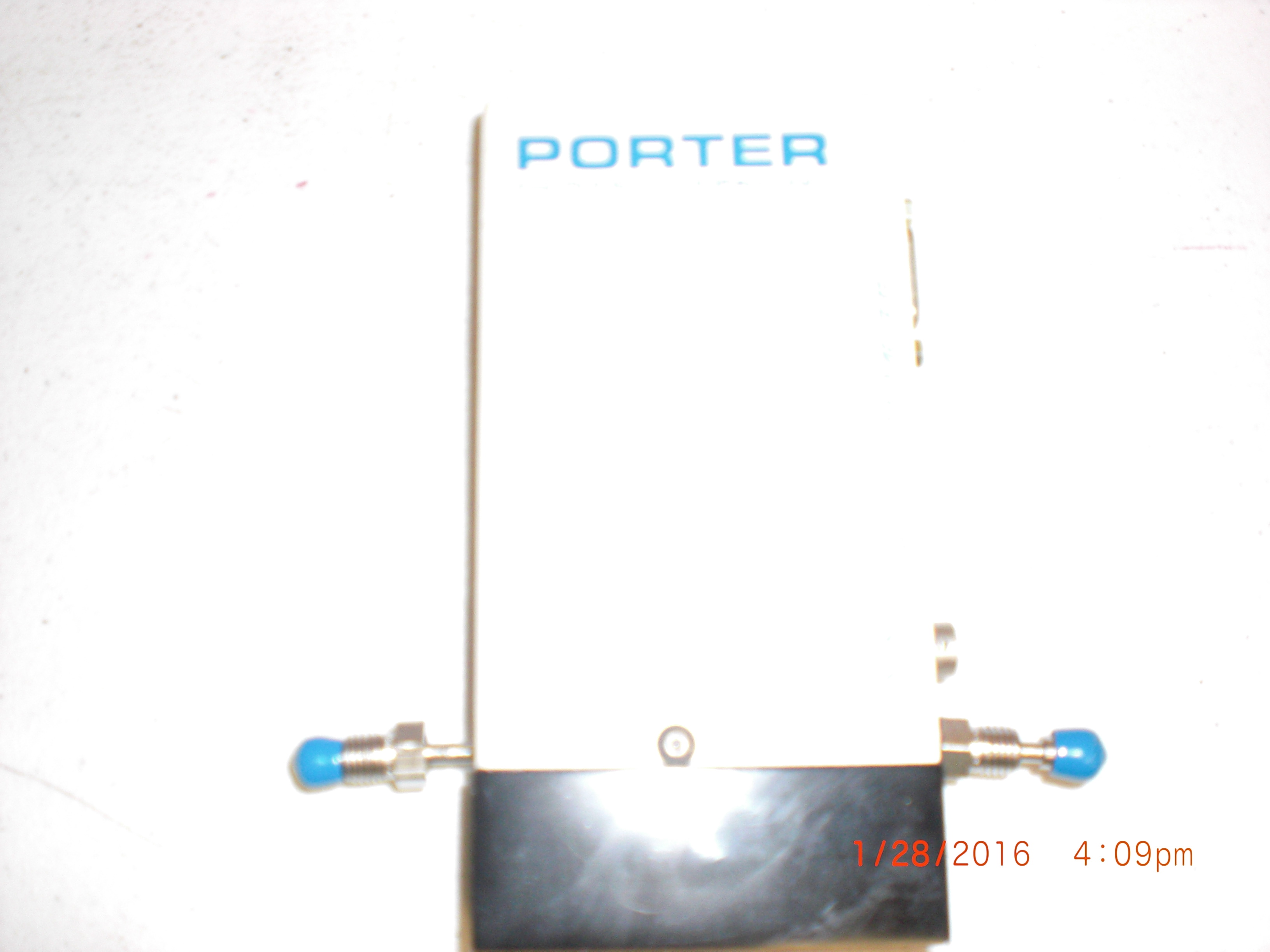 MFC LFC  D2000i IPA 0.4 ml/m  PORTER INSTRUMENT D2000IBM045