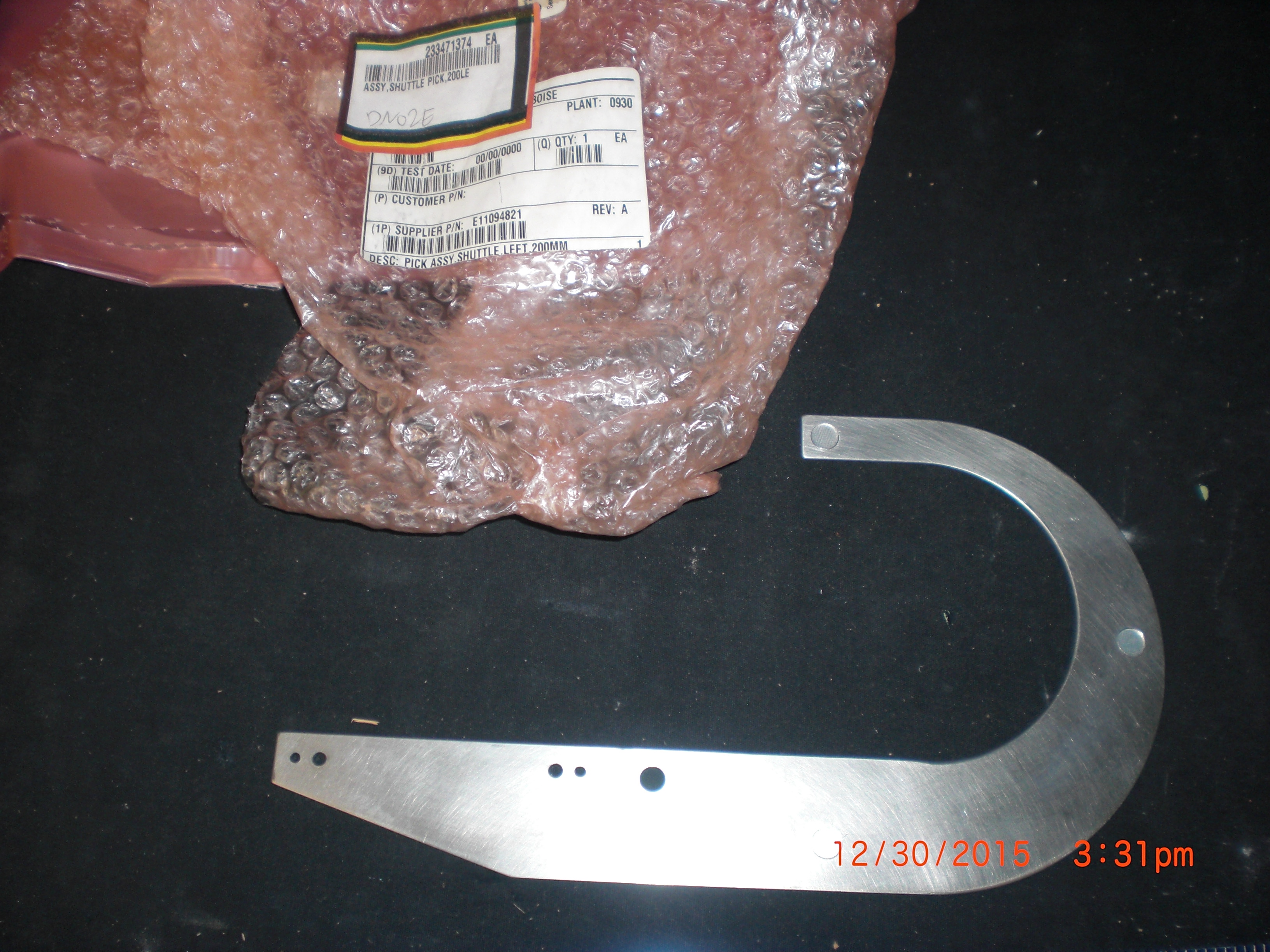 OEM Part VARIAN E11094821 Pick Assy Shuttle Left 200mm