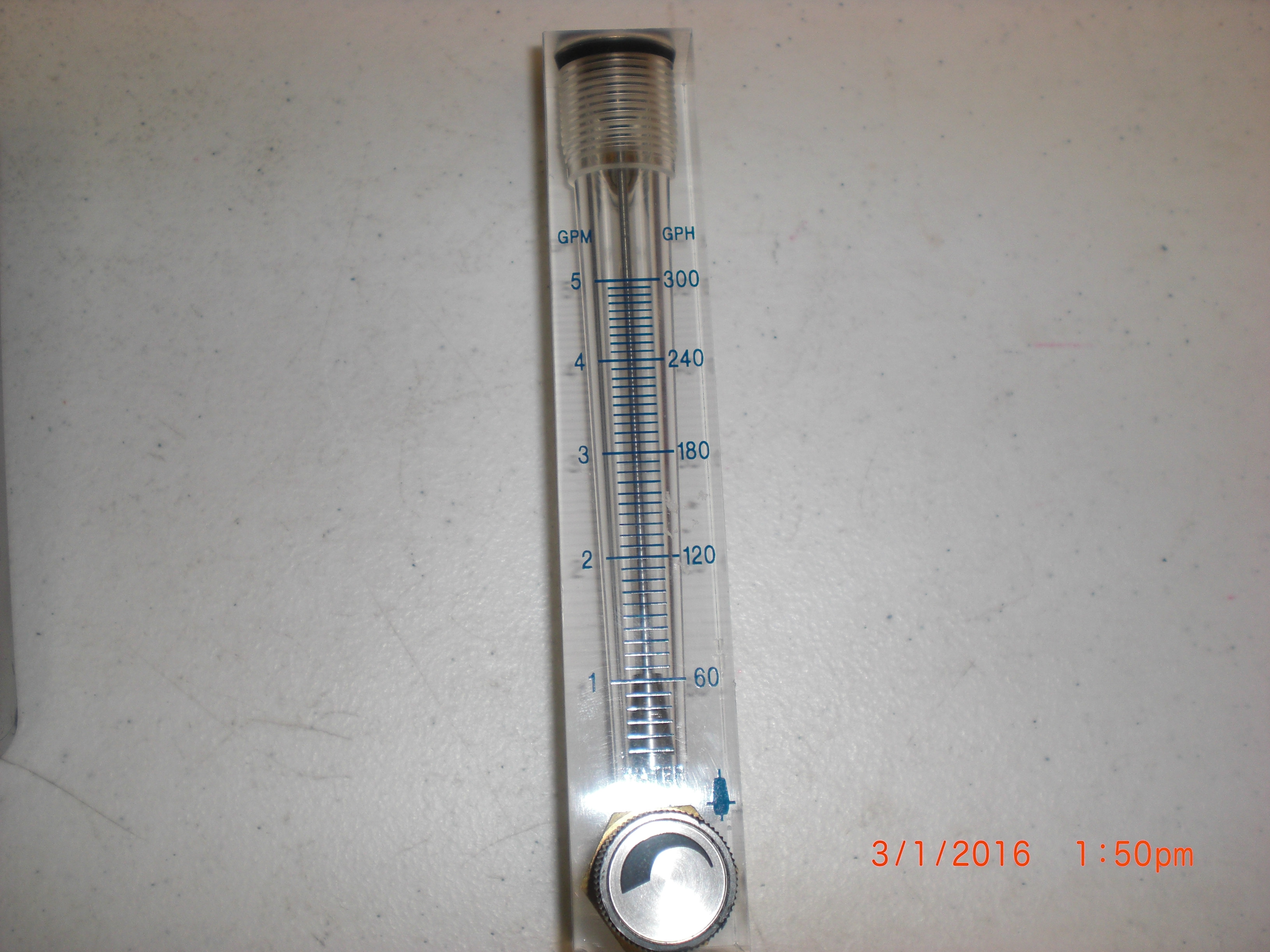 Flowmeter Dwyer H2O-60-300 Rotometer 0-5/GPM 0-300/GPH panel mount  