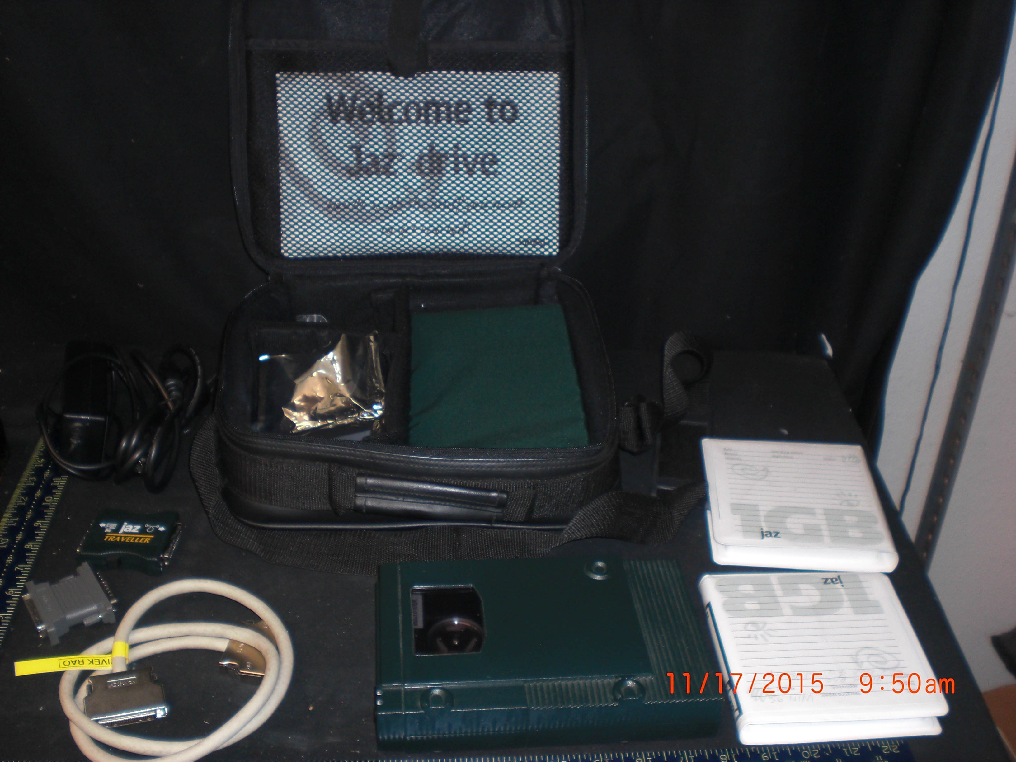 Computer Accessory IOMEGA JAZ-V1000S External drive kit