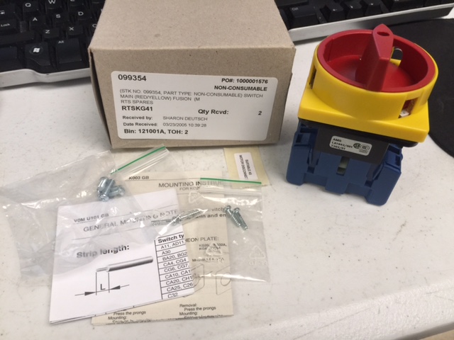 Switch KRAUS & NAIMER KG41B T203/01 E SWITCH MAIN RED/YELLOW FUSION MRTS SPARES RTSKG41