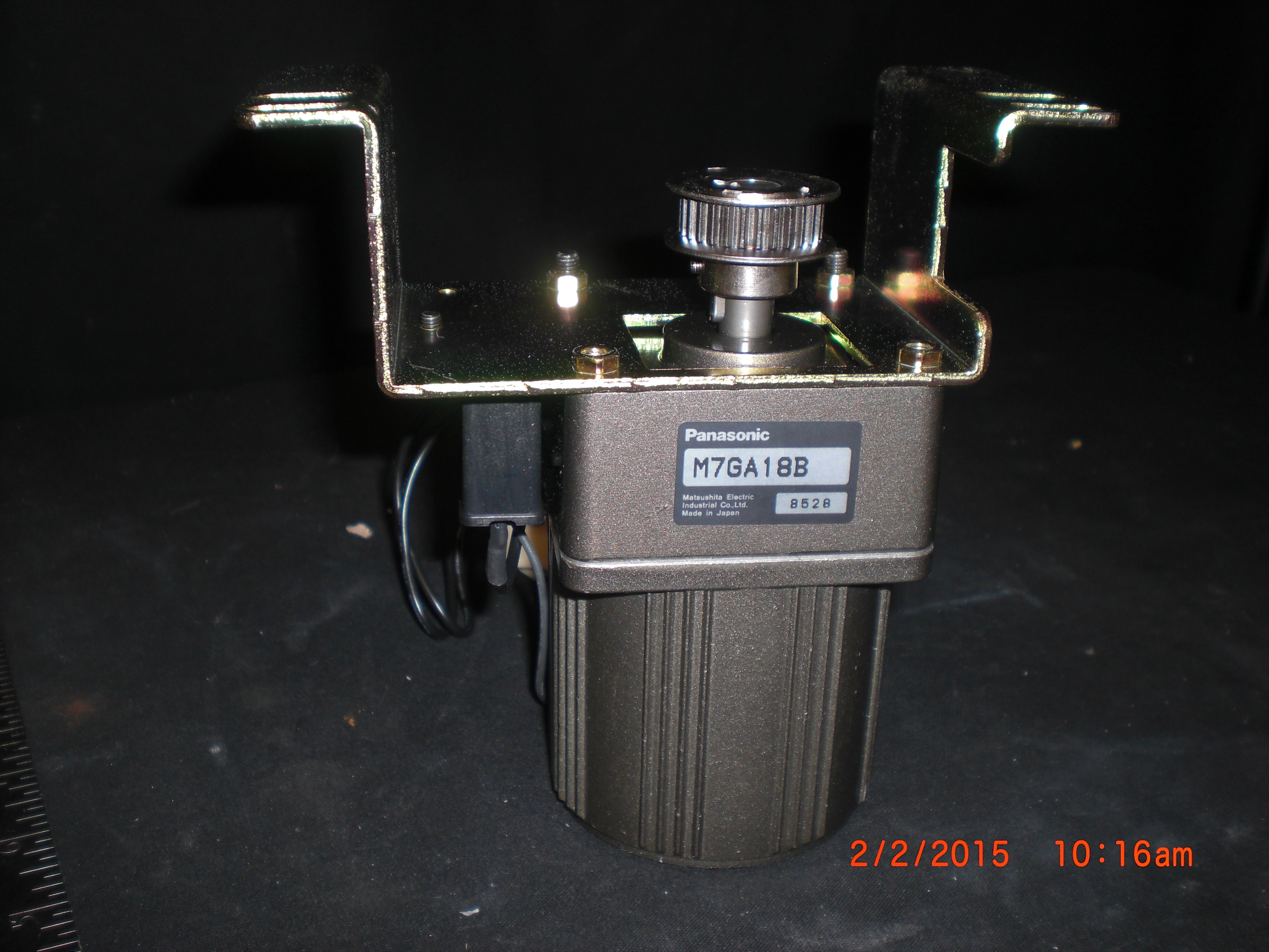 Motor  Servo with M7GA18B Gearhead PANOSONIC M7A10G4DU 