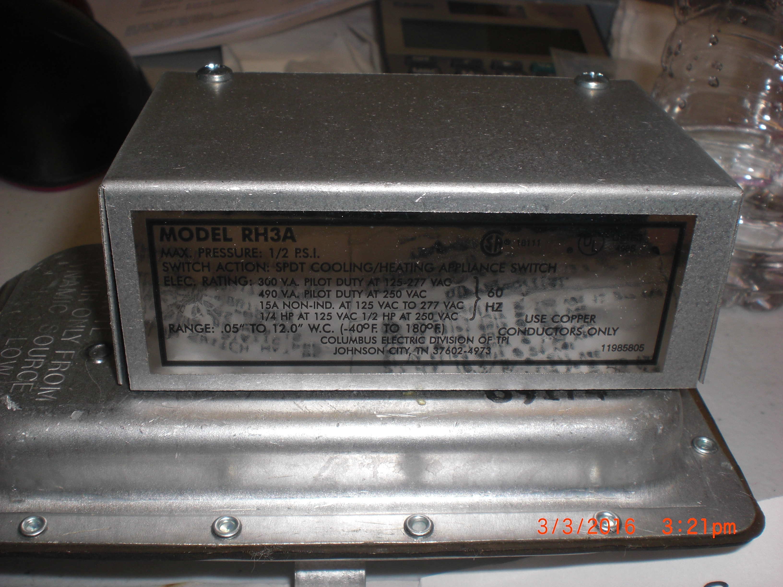 RH3A Columbus Electric RH3A Air Flow Switch