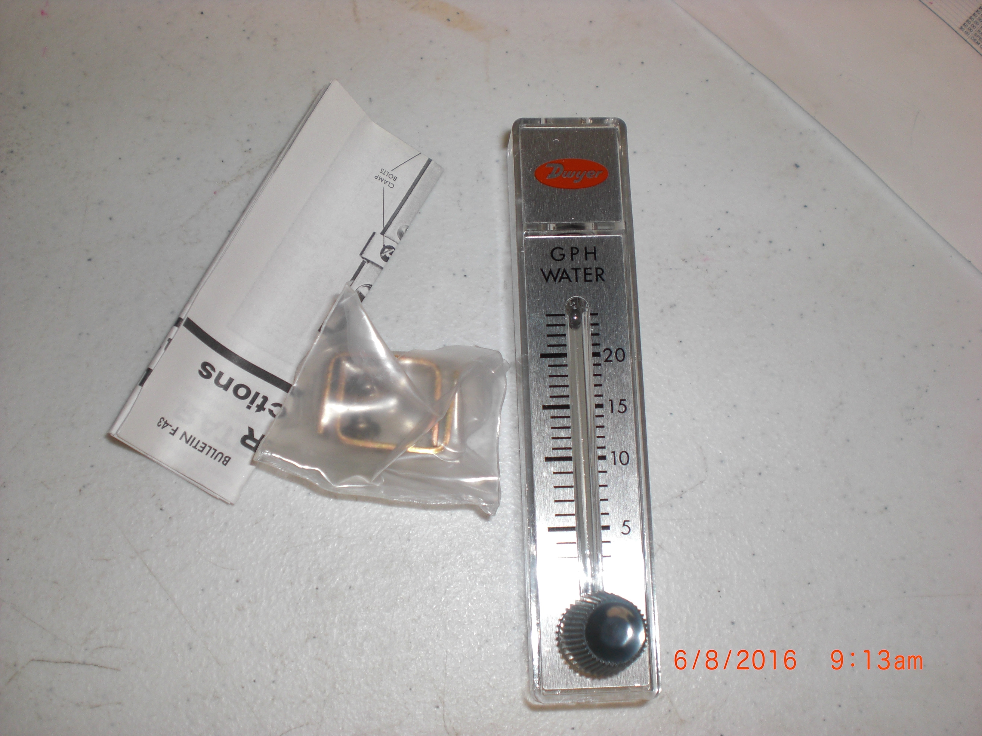 Flowmeter Dwyer RMA-43-SSV Rate-master rotometer 2-24 GPH 