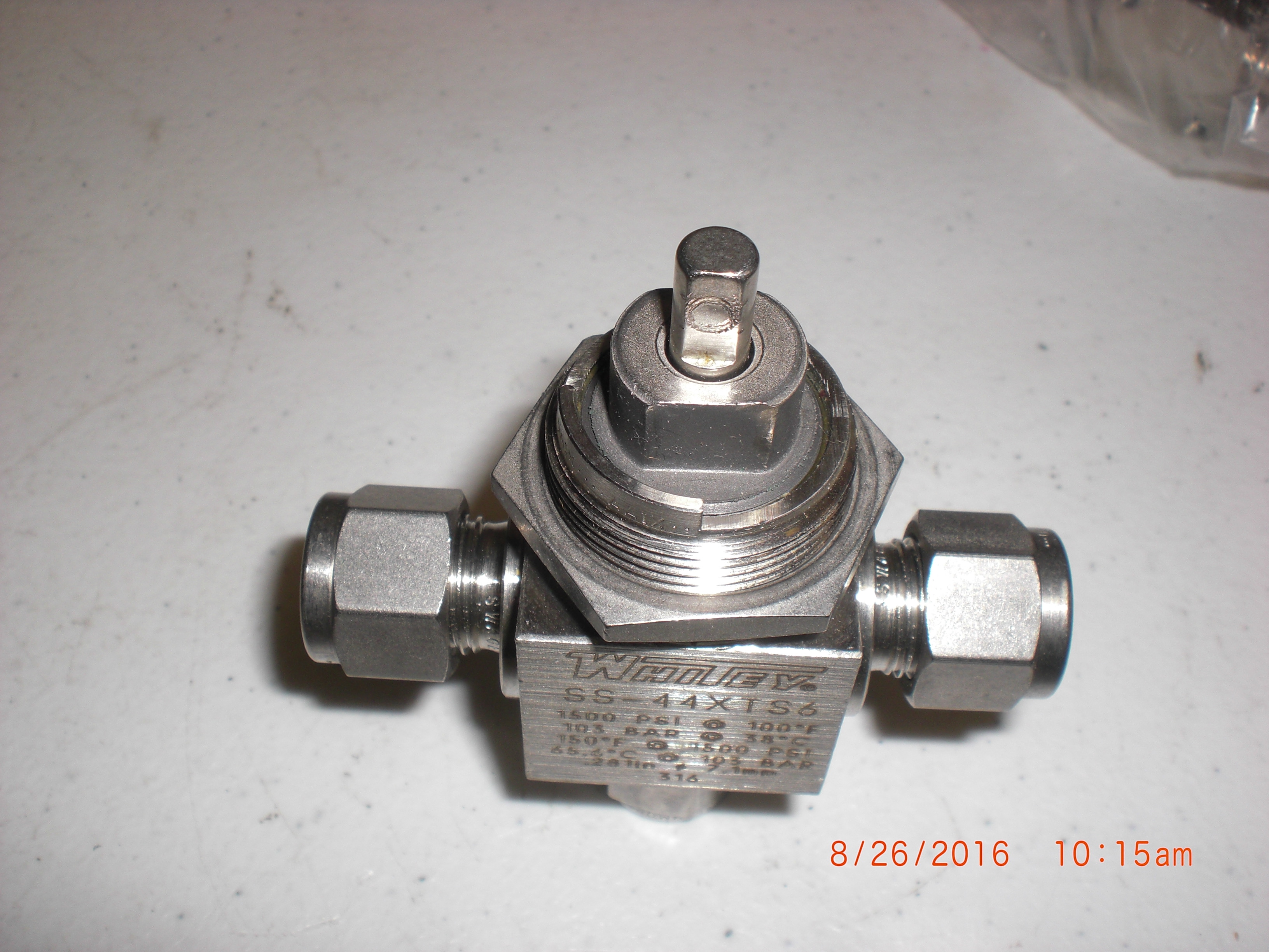 Valve Ball 316L SS 3 way 3/8T no handle Whitey SS44XTS6 Swagelok eBay