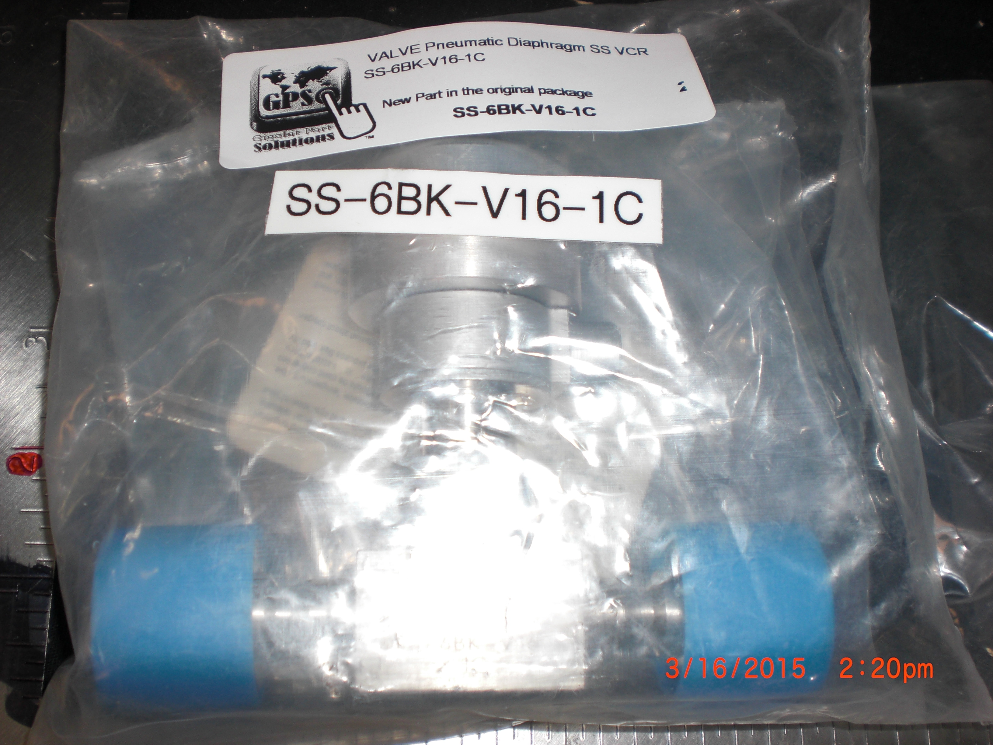 Valve Pneumatic Diaphragm  SS VCR   SWAGELOK SS-6BK-V16-1C 