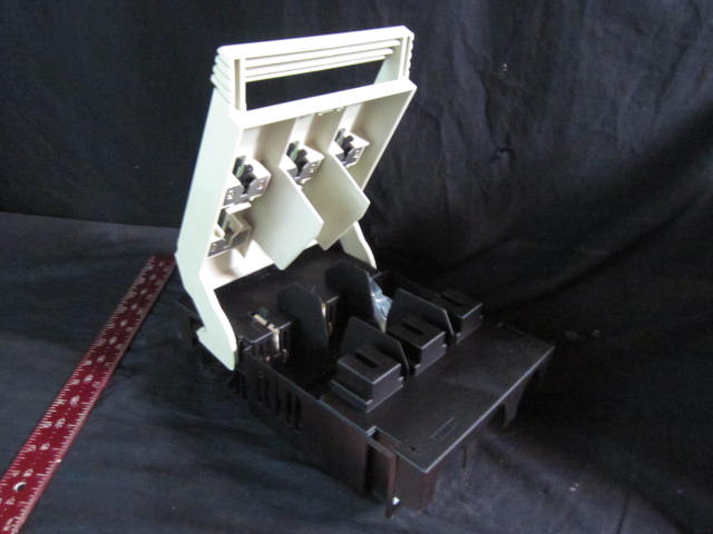 Fuse Holder Bus Mount Load Isolator   250A 690VAC RITTAL SV-3410 