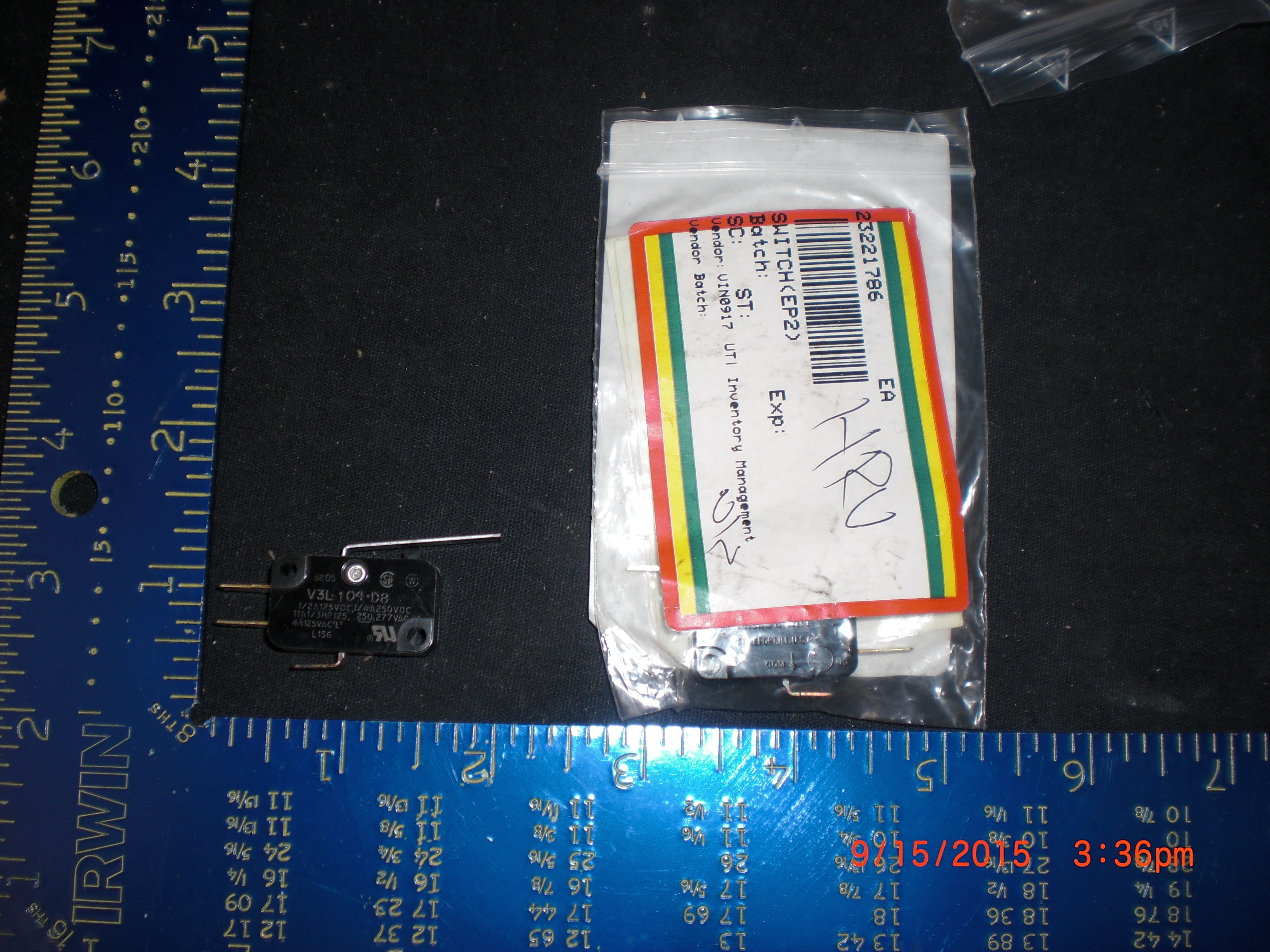 Switch MICRO SWITCH V3L-104-D8 PKG 2