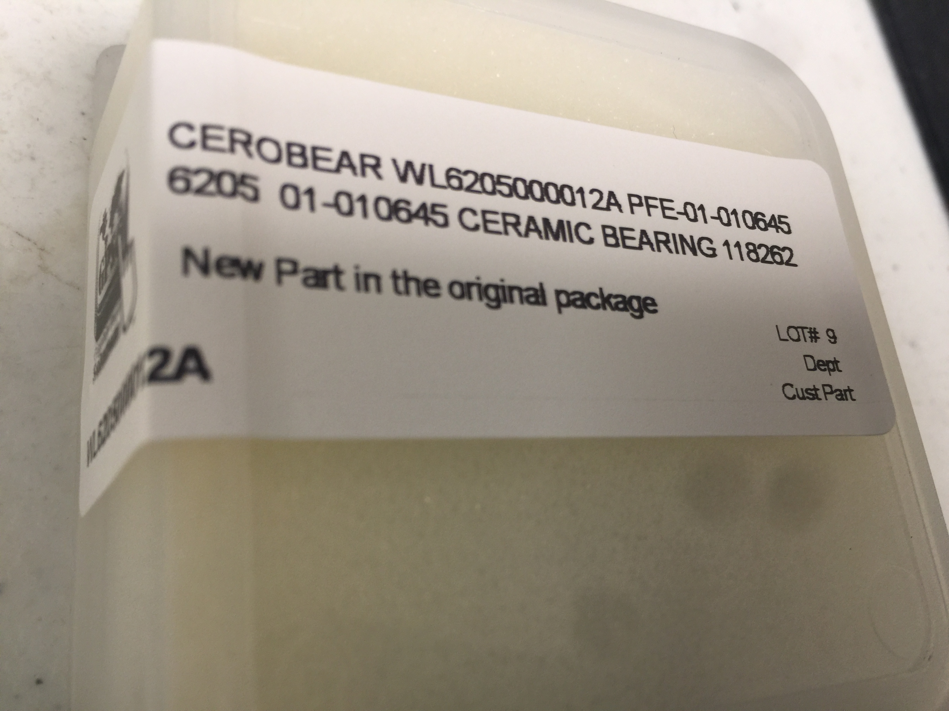 Bearing CEROBEAR WL6205000012A PFE-01-010645 6205  01-010645 CERAMIC BEARING 118262