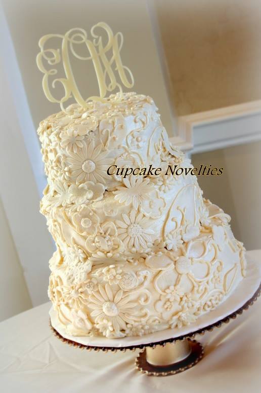 Hire Cupcake Novelties Wedding Cake Designer in Fairfax, Virginia