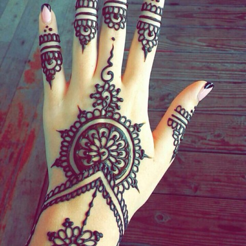 Hire Elegant Heena Mehndi Tatoo - Henna Tattoo Artist in ...