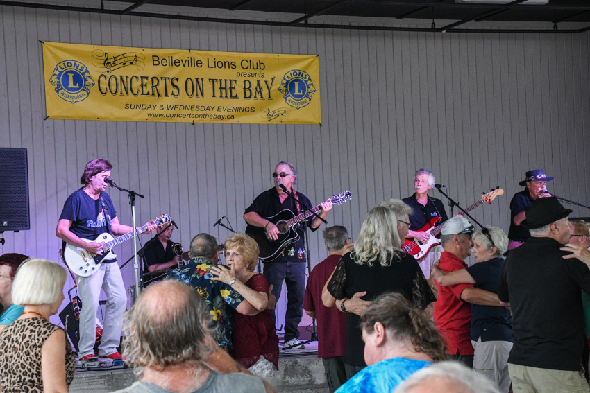 Hire Flashback Rock Band in Toronto, Ontario