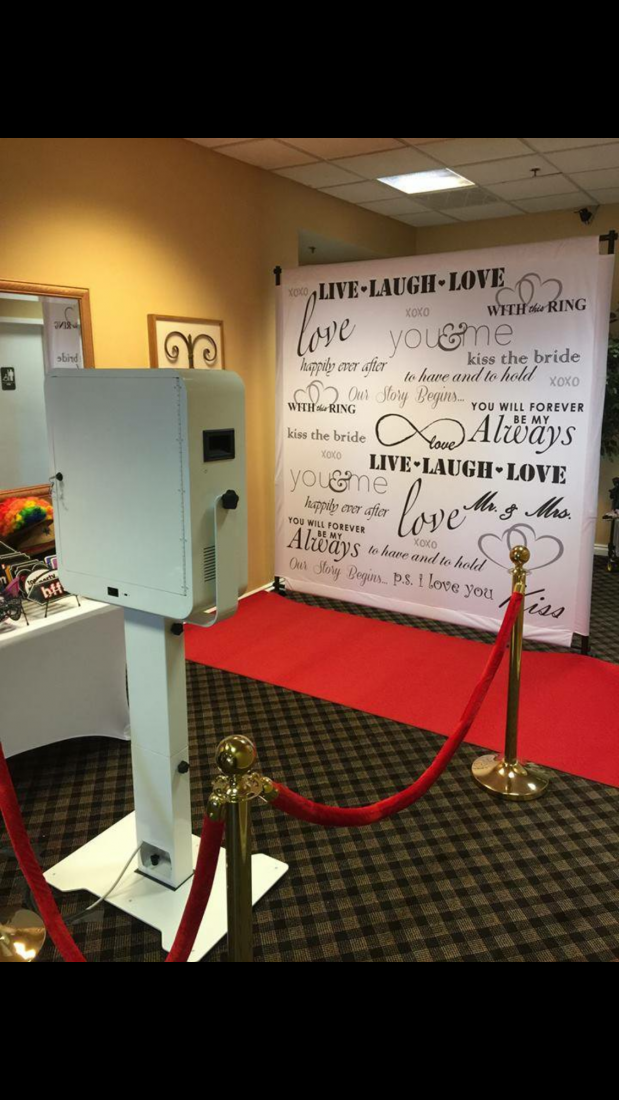 Hire Flashing Lights Photo Booths Photo Booths in Bronx, New York