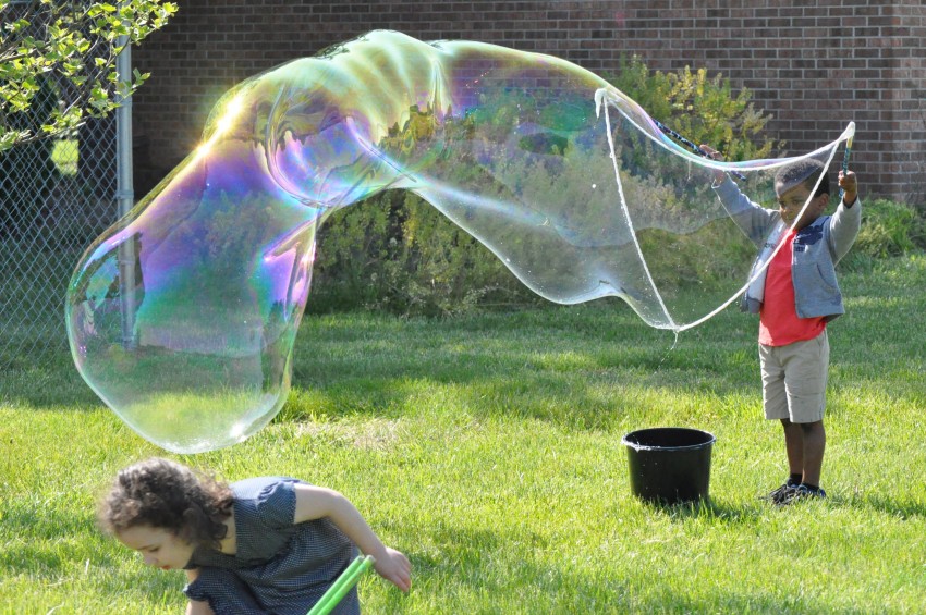 Hire Giant Bubbles Bubble Entertainment in Lawrence, Kansas