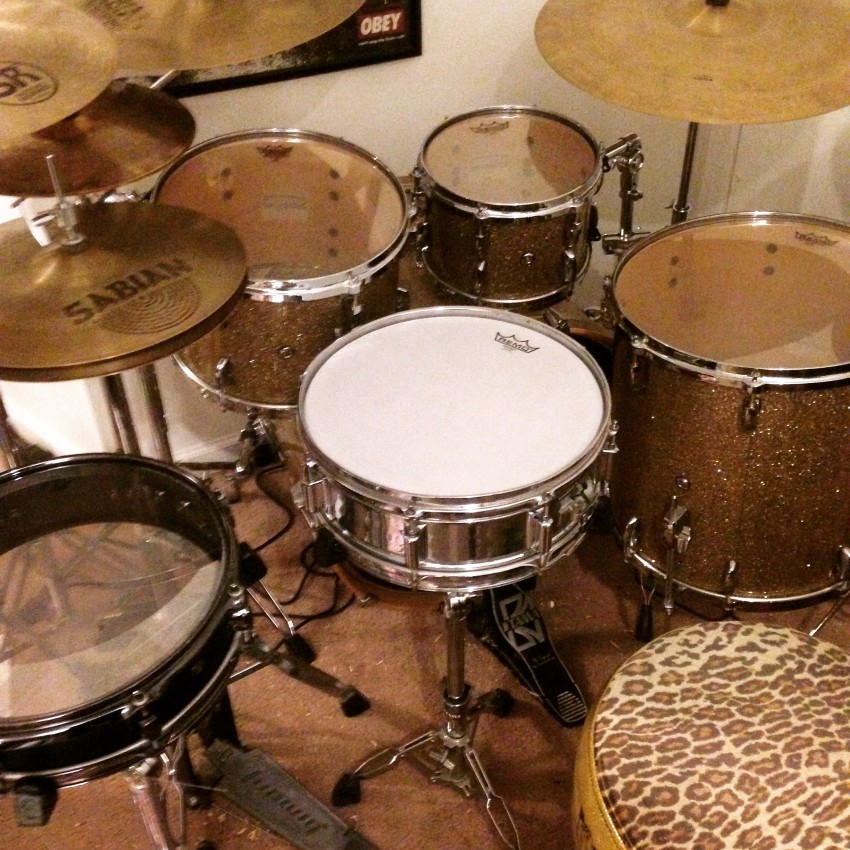 Hire I play drums. Drummer in Pittsburgh, Pennsylvania