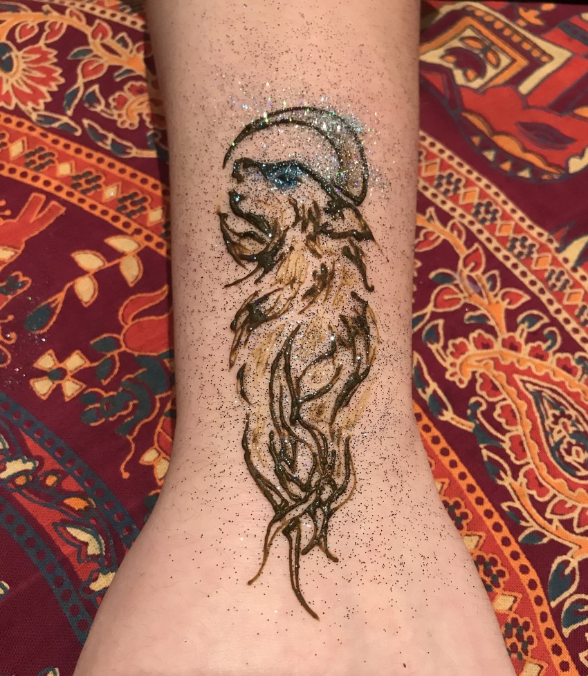 Hire Inali Henna Henna Tattoo Artist in Bloomington, Indiana