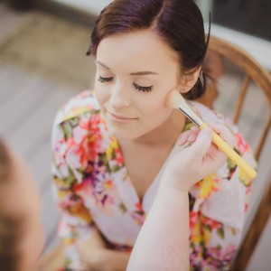 Top Makeup Artists For Hire In Visalia Ca With Easy Booking