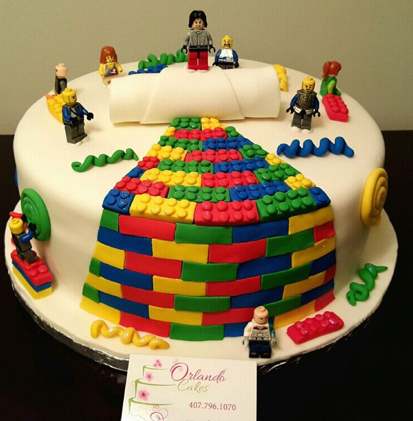 Hire Orlando Cakes Cake Decorator in Orlando, Florida