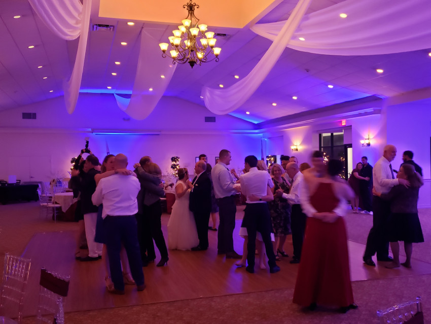 Hire Orlando Party Servers Caterer in Orlando, Florida