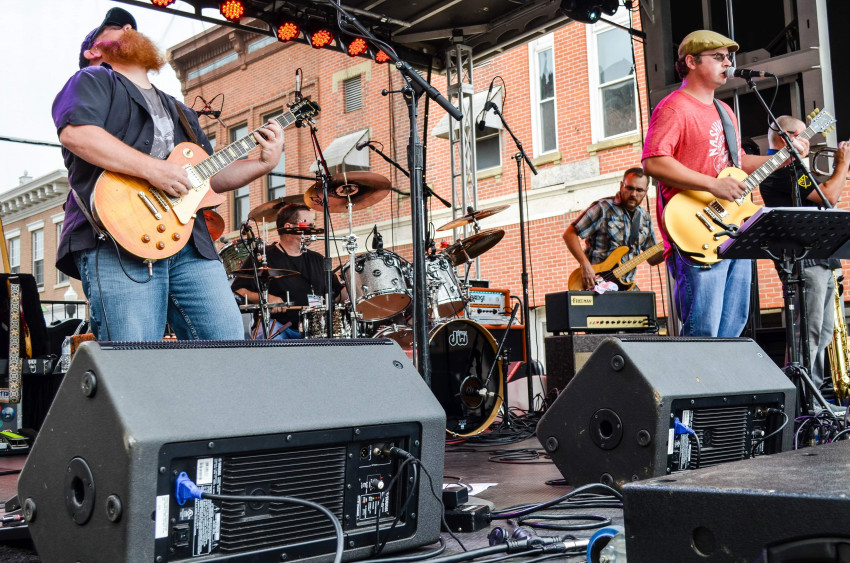 Hire The Groove Classic Rock Band in Columbus, Ohio