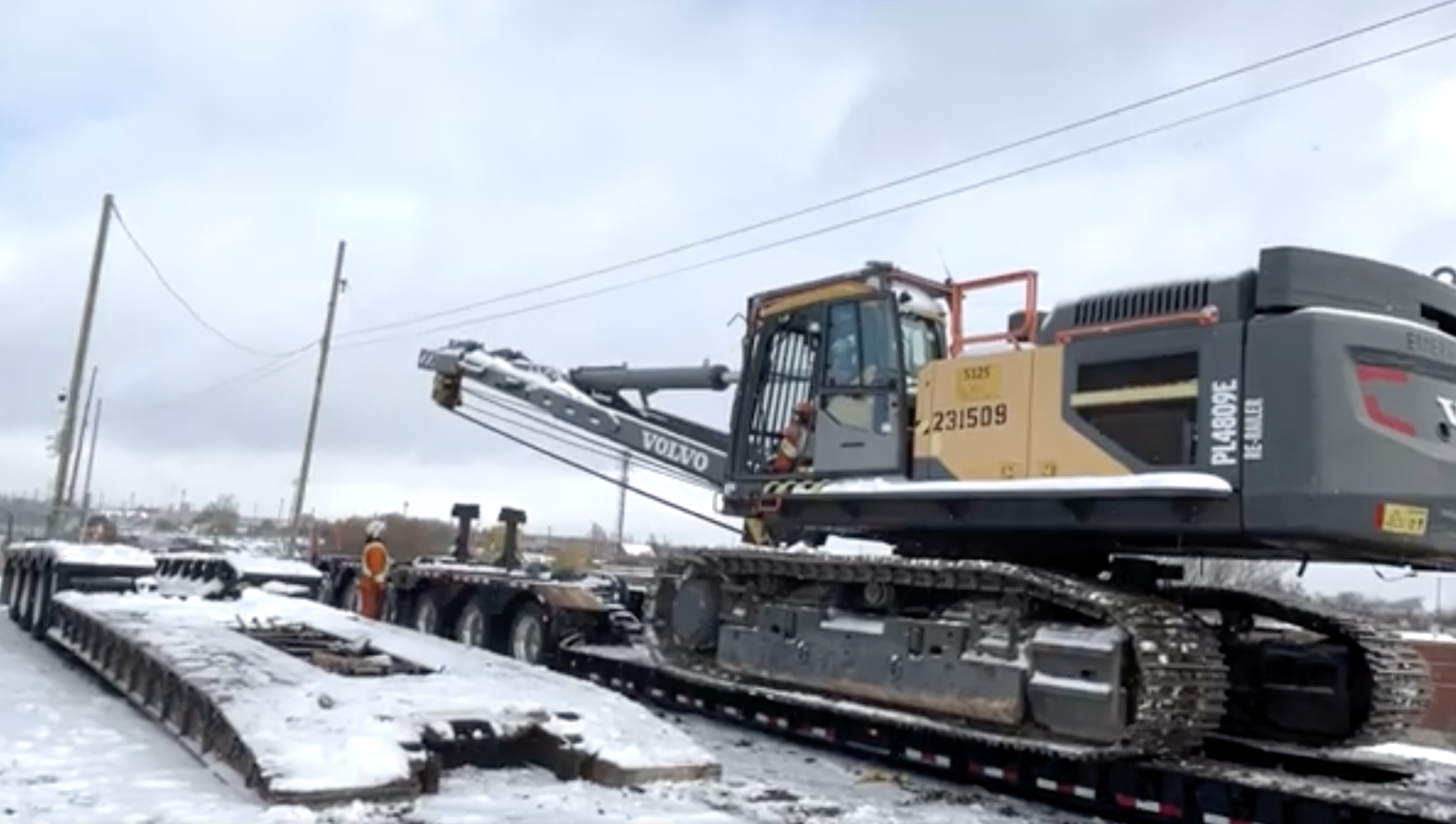 5 Axle Float Trailer Loading