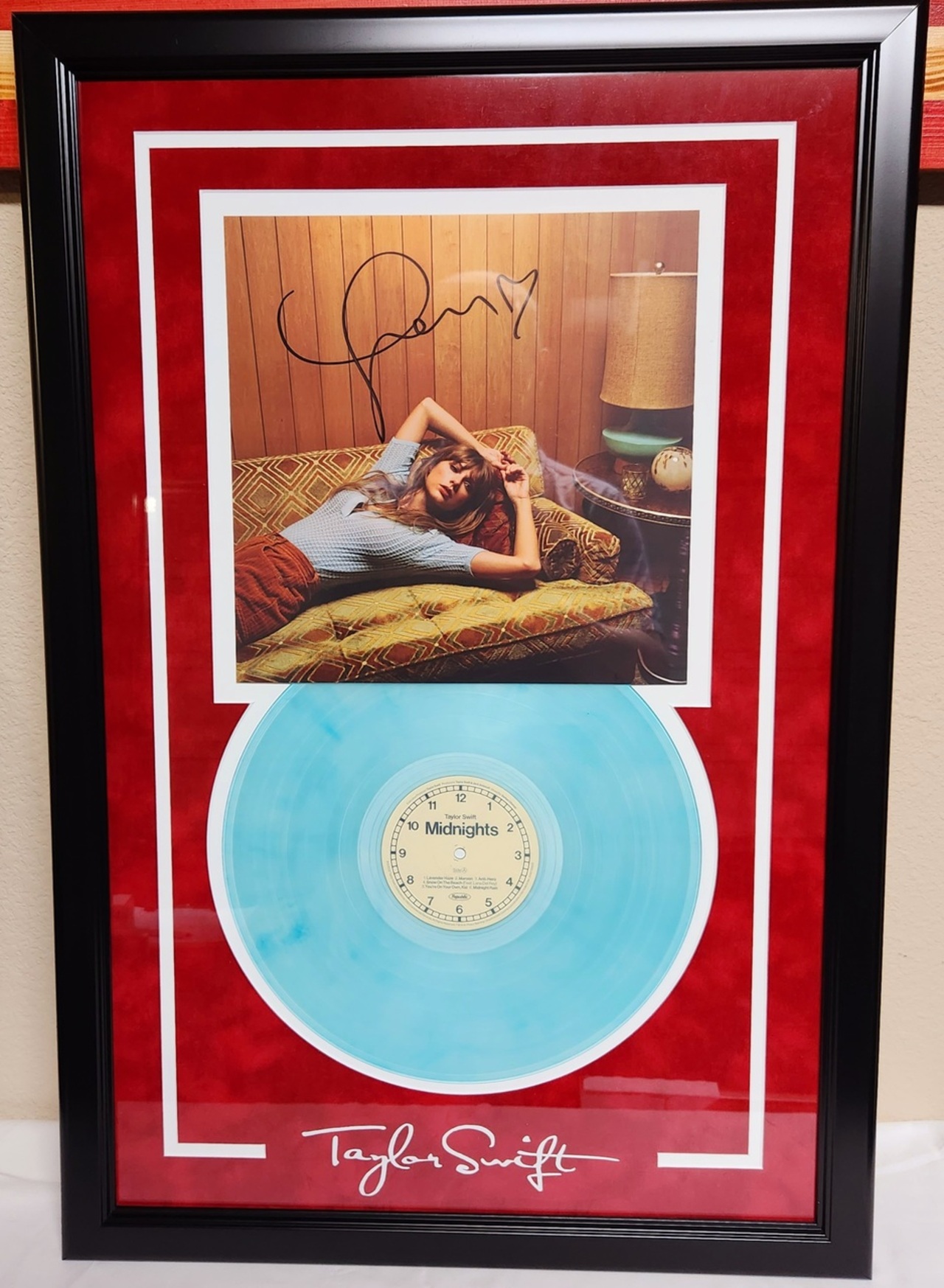 Taylor Swift auction item image