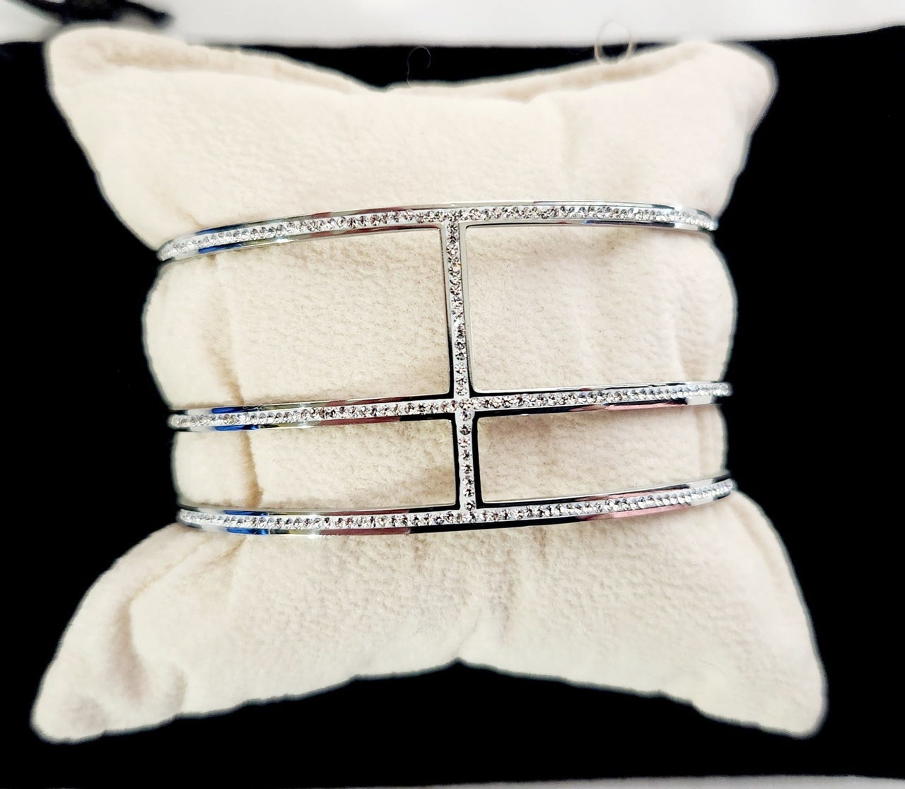 MX auction item image